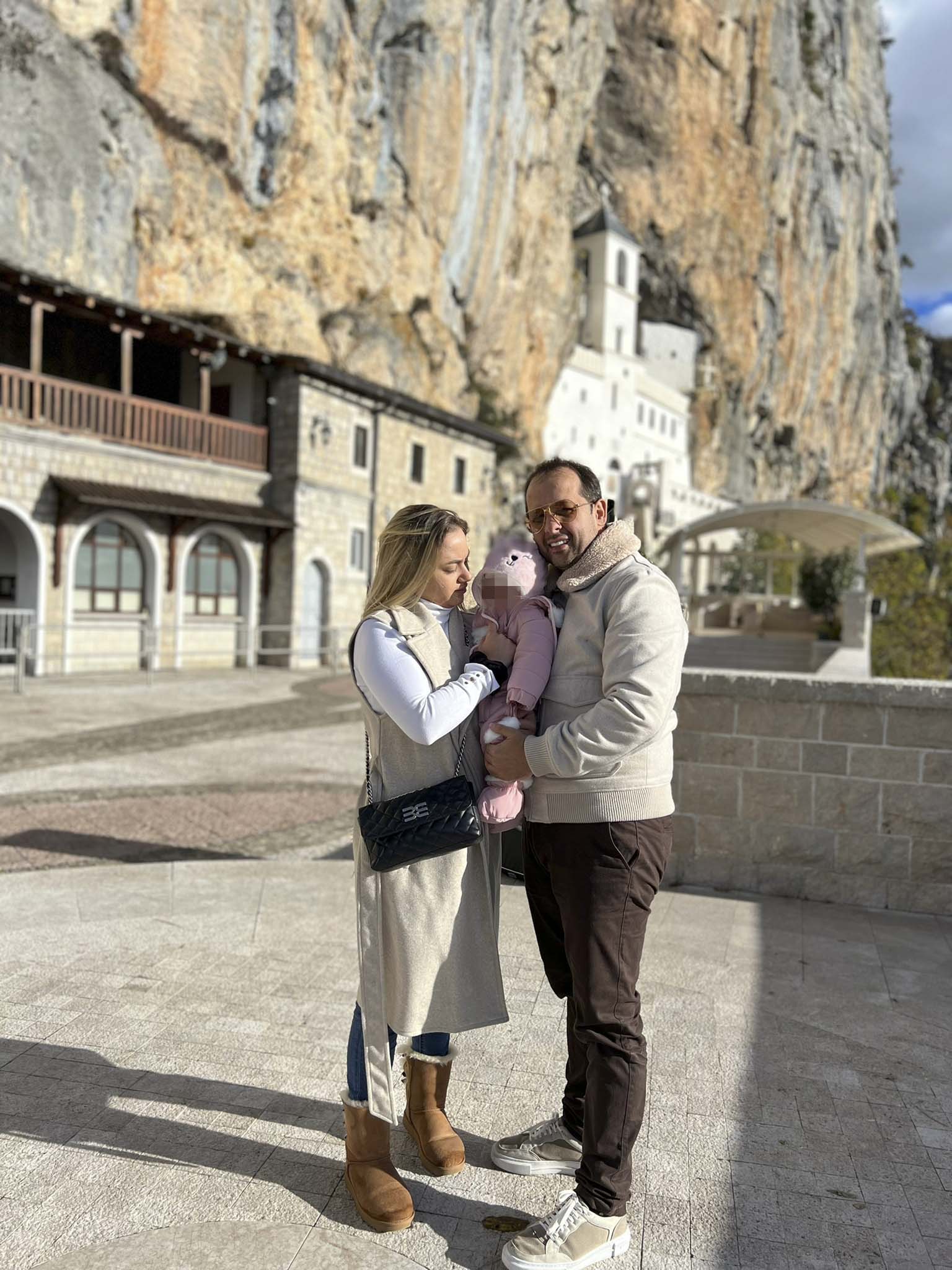 826aa072-b42e-4fc4-ac37-6f18c2ebadbf