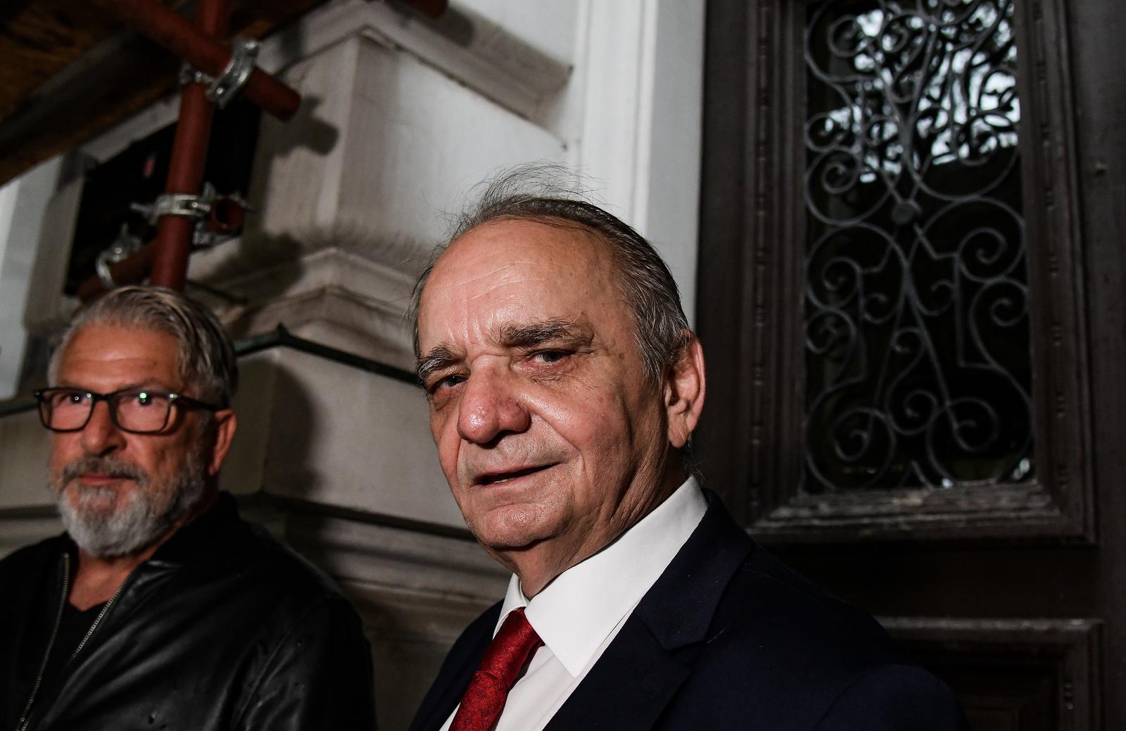 VIDEO Glavaš vikao na izlazu iz sudnice: "Sram vas bilo, nabijem vas..."