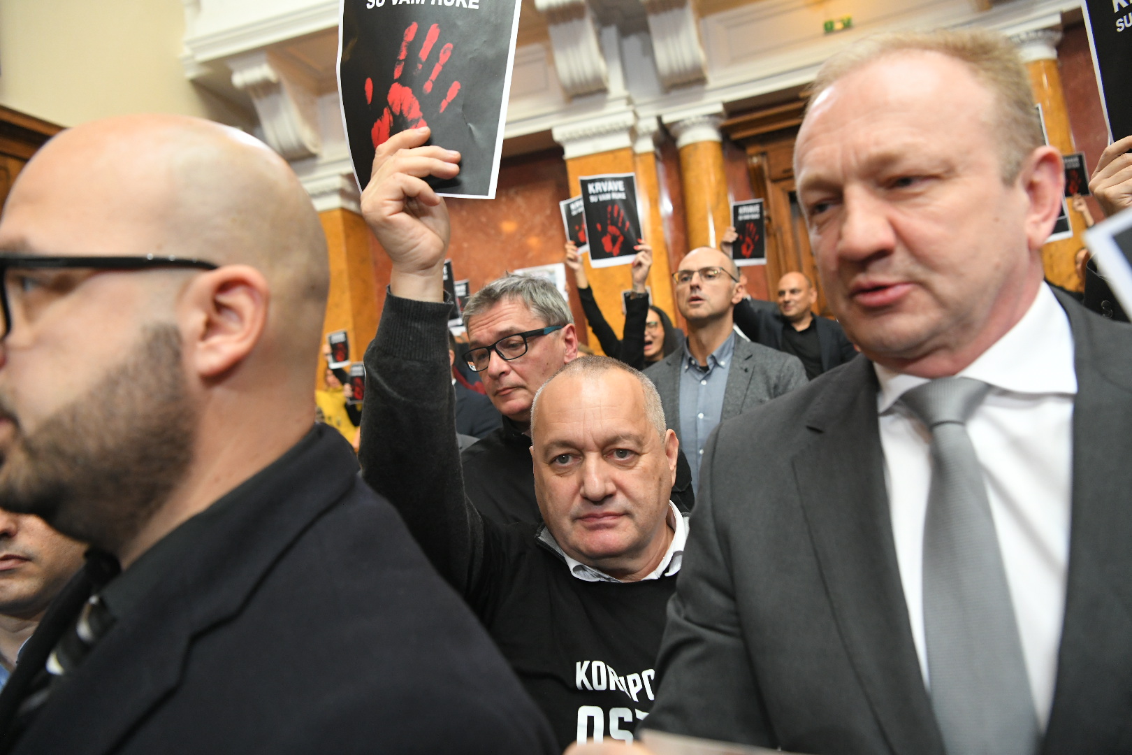 Beograd, 25.11.2024. Skupština Srbije, tuča u parlamentu, poslanici, sukob, Dragan Đilas, Srđan Milivojević Foto: Amir Hamzagić/Nova.rs