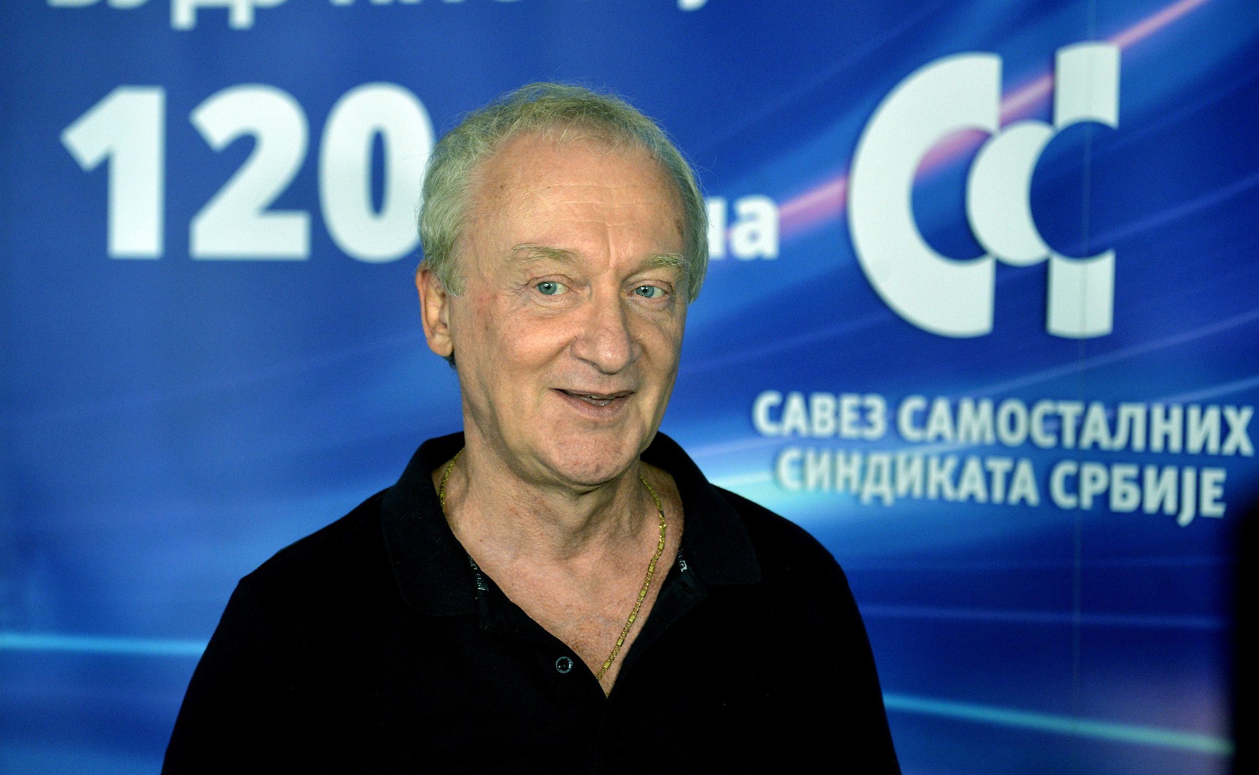 ZORAN MIHAJLOVIĆ