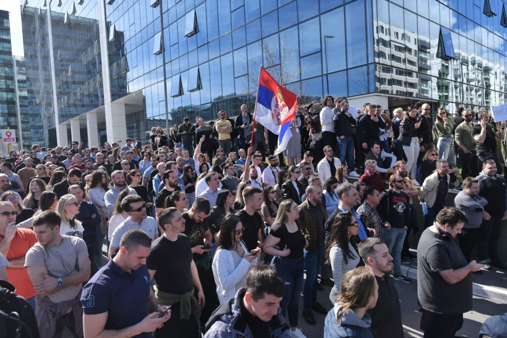 Beograd 13.03.2025. Protest ispred televizije N1, blokada televizije