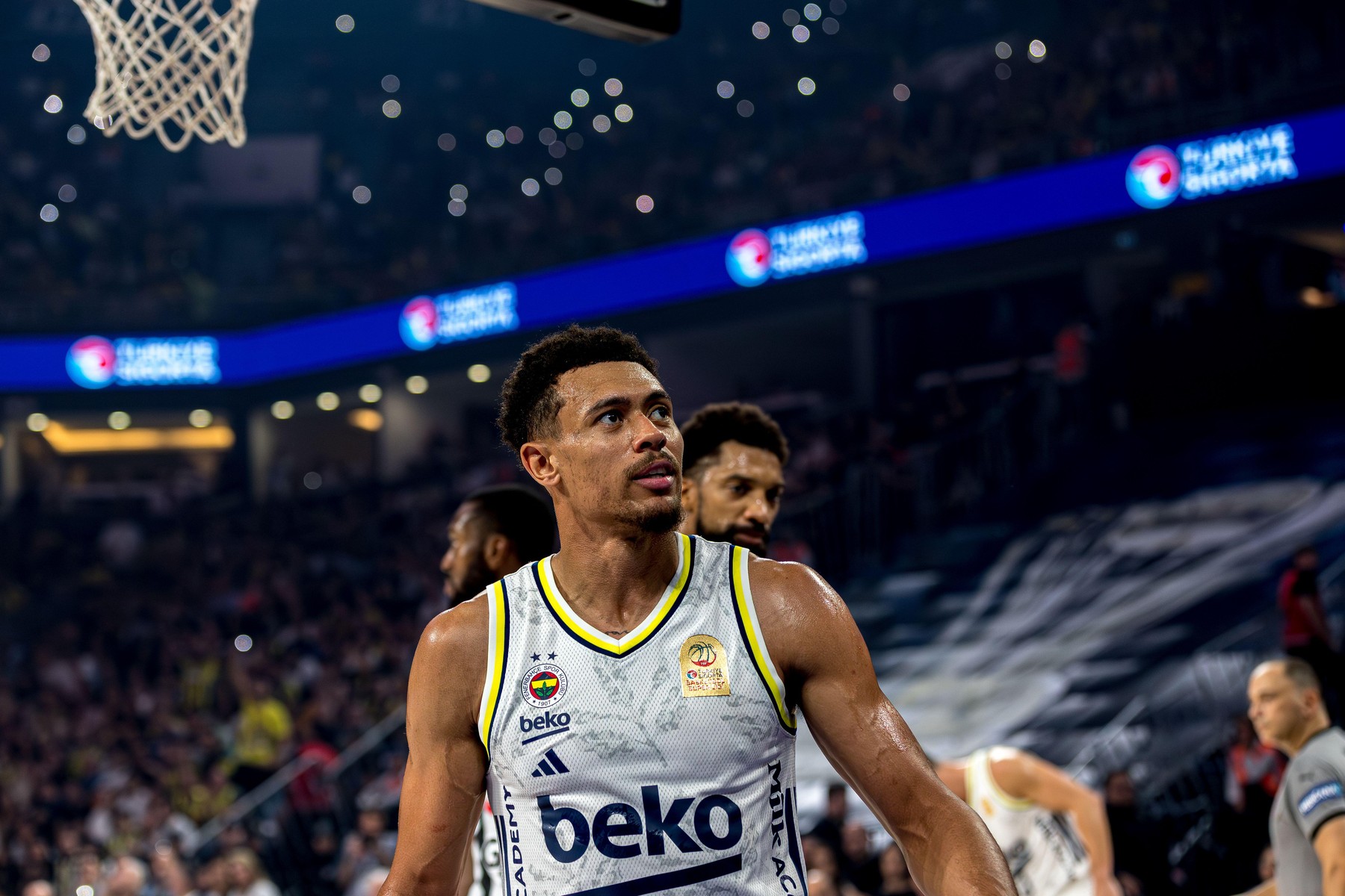 ISTANBUL, TURKEY - September 24 , 2025: 38th Men’s Presidential Cup between Fenerbahce Beko and Besiktas Gain .Credit: ahmetozkanphotography