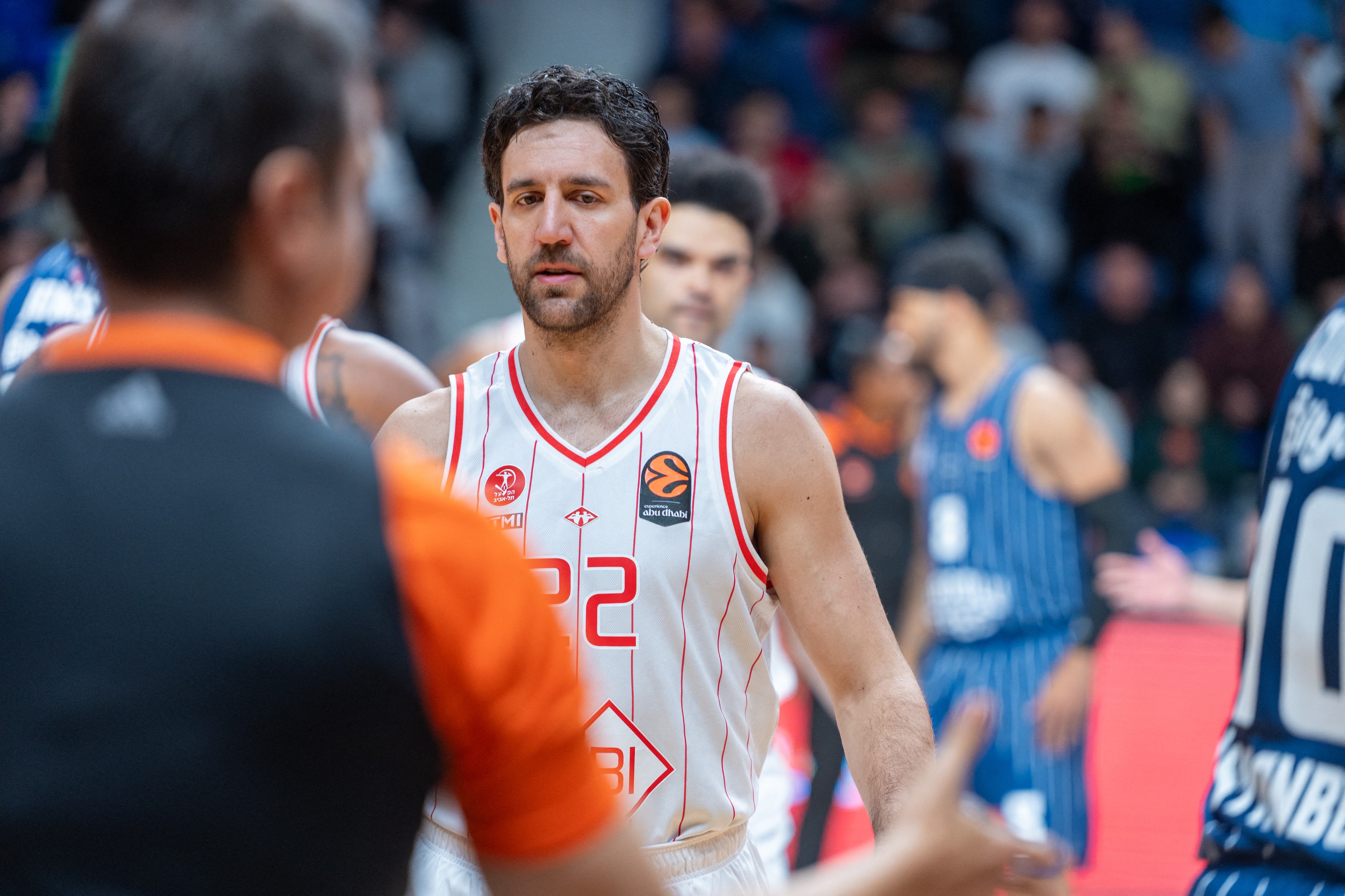 Anadolu Efes v Hapoel Tel Aviv - EuroLeague