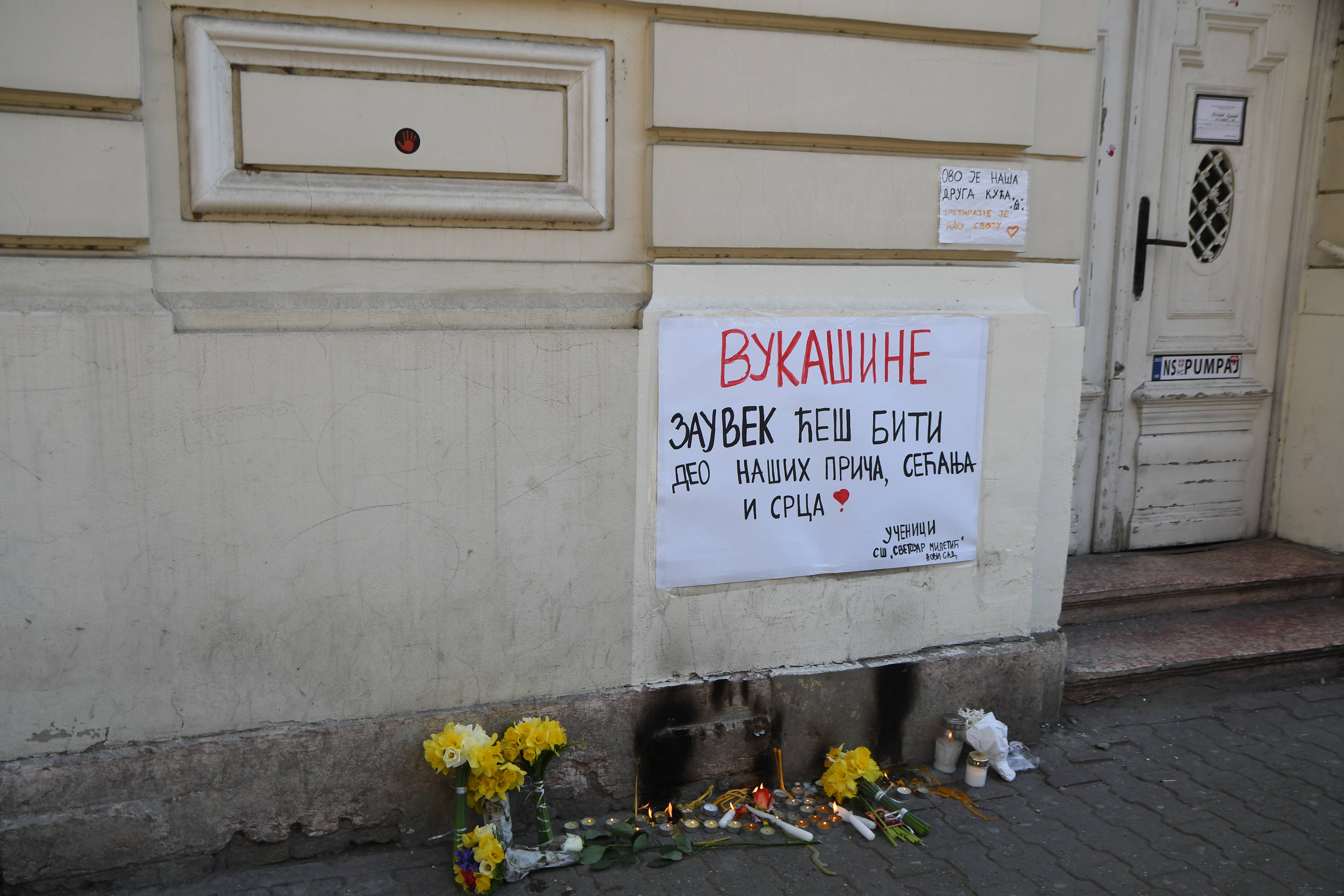 PREMINULA SESNAESTA ZRTVA PADA NADSTRESNICE U NOVOM SADU