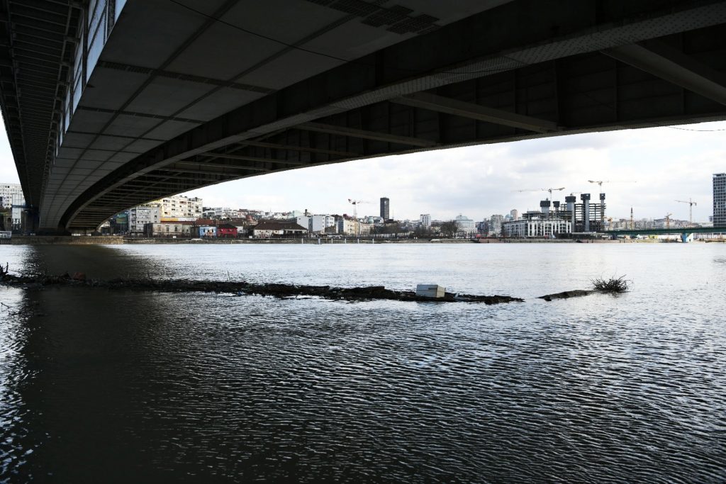 Beograd 18.02.2021. Visok vodostaj, reka Sava, kej, Foto: Vesna Lalić/Nova.rs, Brankov most
