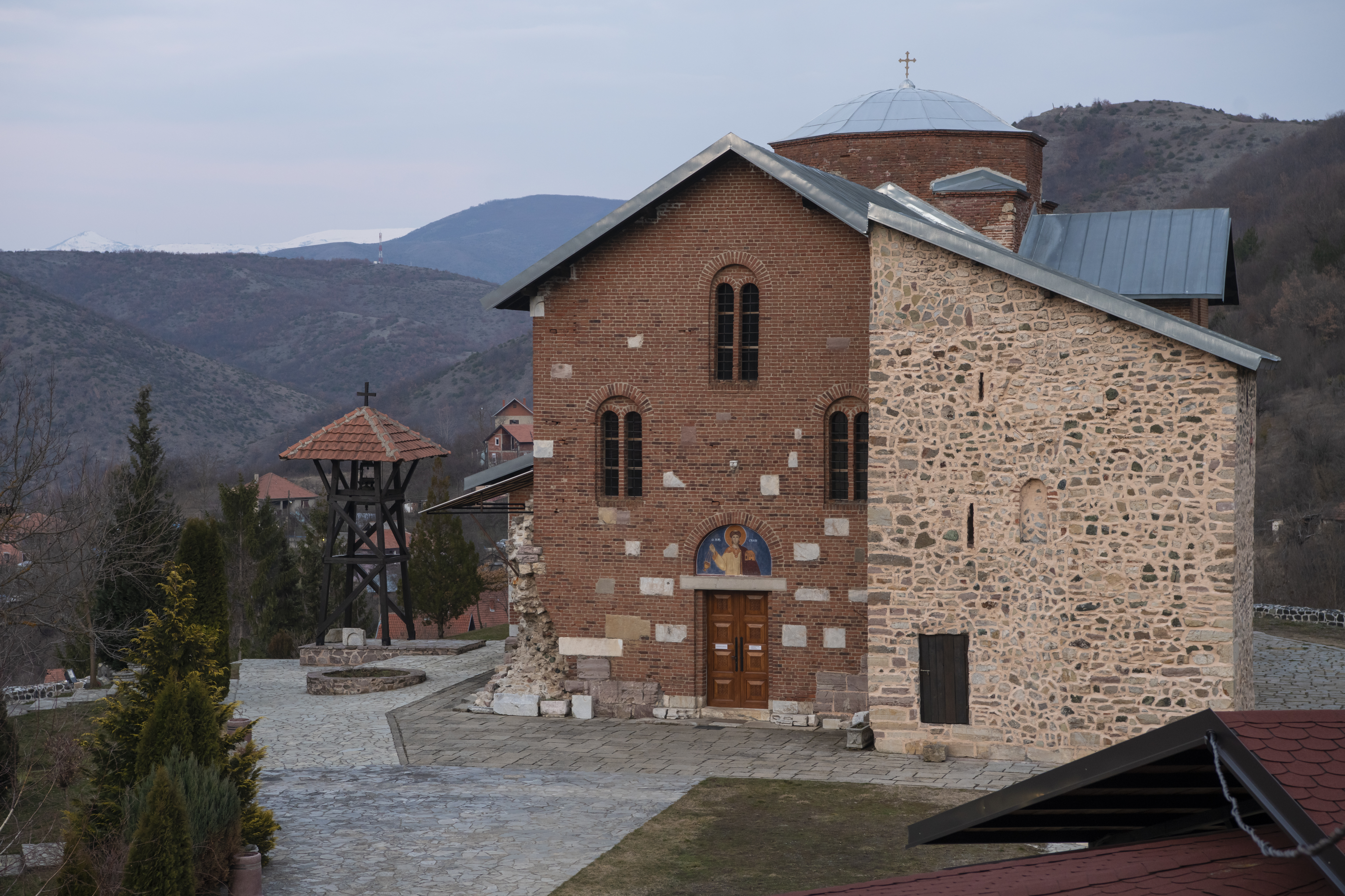 Kosovo i Metohija 25.03.2022. Manastir Banjska, naselje Zvečan, Eparhija raško prizrenska Foto: Dragan Mujan/Nova.rs