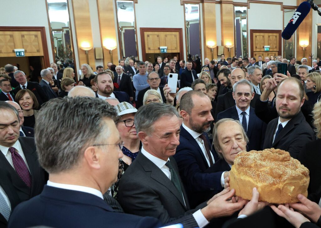 Zagreb, 6.01.2025. - Tradicionalni prijem Srpskog narodnog veca (SNV) povodom Bozica koji slave pravoslavni vernici po Julijanskom kalendaru odrzan je danas u Hotelu Westin u Zagrebu. (BETAPHOTO/HINA/Tomislav PAVLEK)