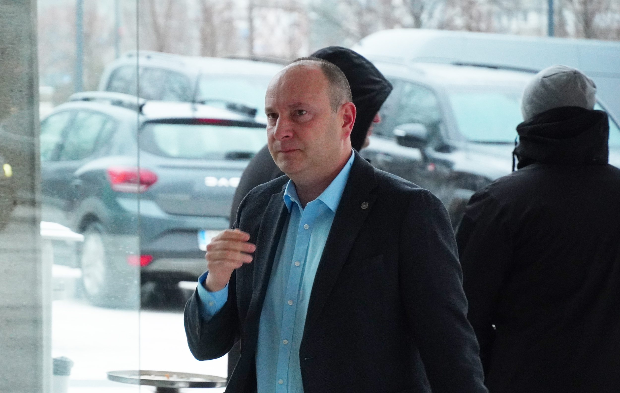 The arrival of members of the Serbian Progressive Party to the session of the Main Board of the SNS, which is held in the Sava Center.Dolazak clanova Srpske napredne stranke na sednicu Glavnog odbora SNS-a koja se odrzava u Sava centru.