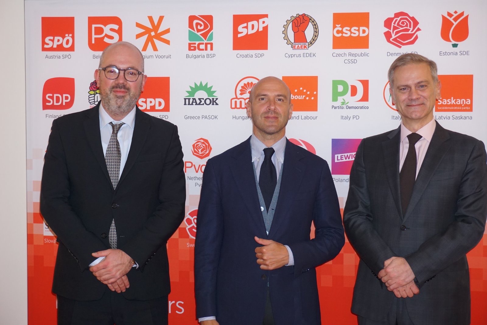 Nakon niza sastanaka Delagacije SSP-a održanih danas u Briselu dostavljamo Vam izjavu internacionalnog sekretara Konstantina Samofalova.