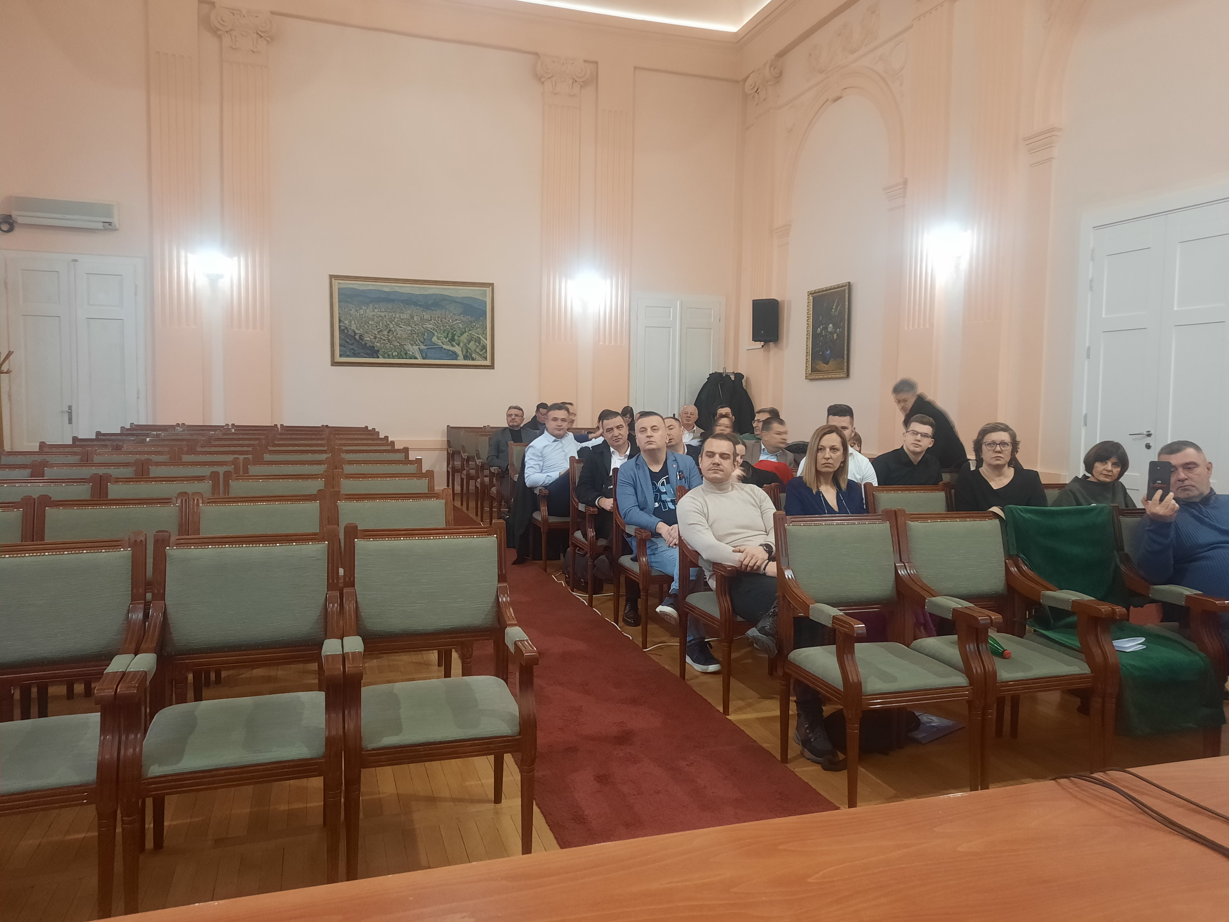 Užice, 03.02.2025. Vanredna sednica Skupštine grada Užica koju je tražila opozicija, vlast opstruisala sednicu kako bi izbegla smenu gradonačelnice