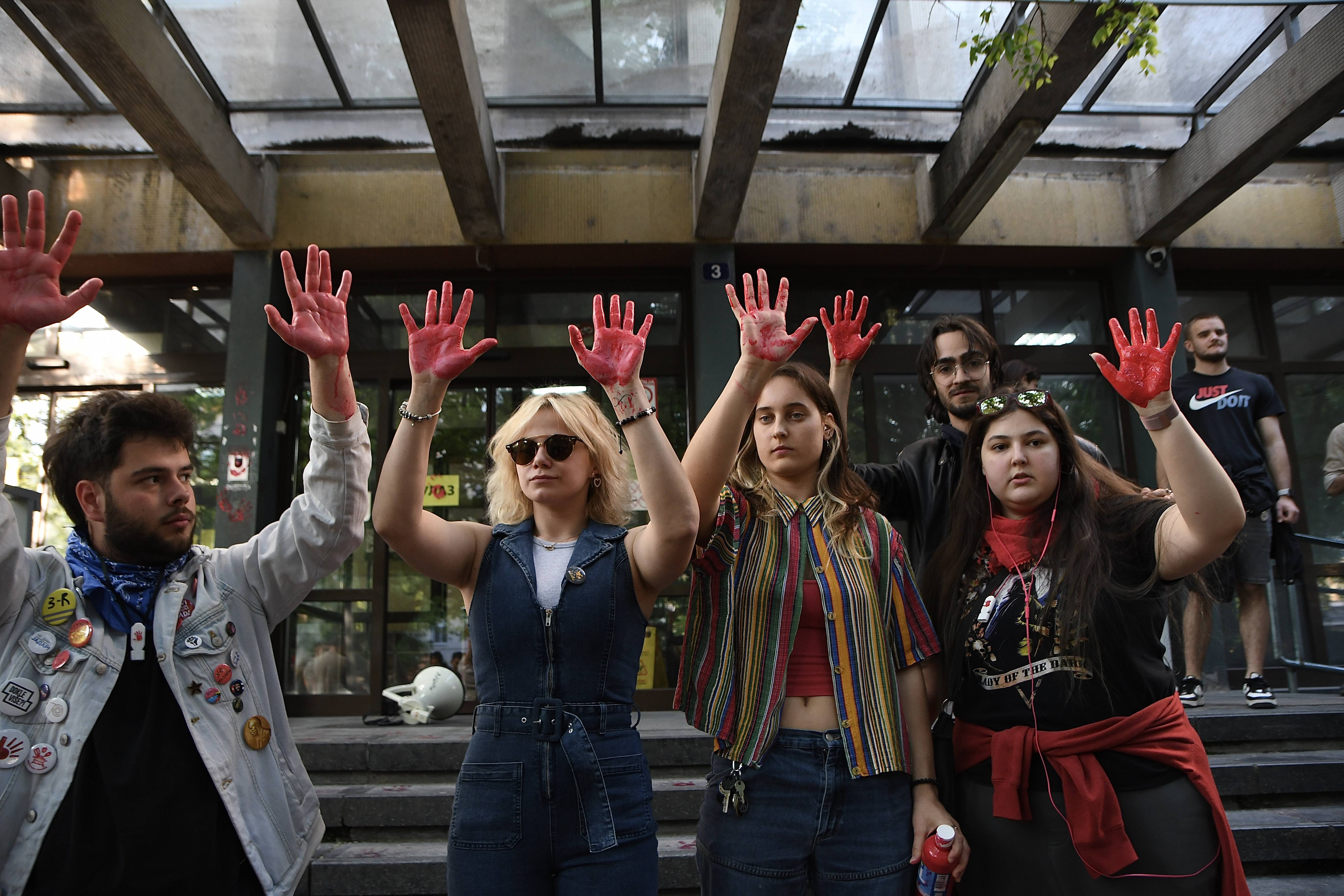 SKUP PODRSKE PRITVORENOM VELJKU PETROVICU U NOVOM SADU