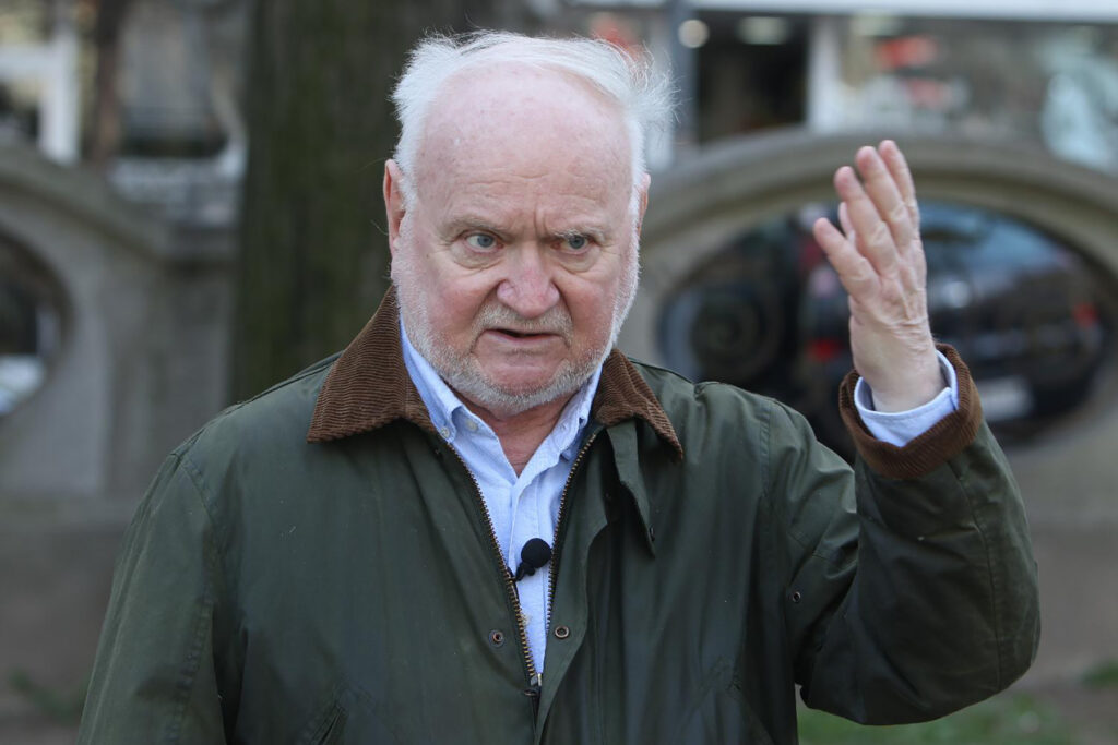 Mesto: BEOGRAD
Datum: Sun Mar 24 12:41:24 CET 2024
Dogadjaj: EVROSERVIS/KVAKA 23 - izjava FoNetu psihologa Žarka Koraća u okviru serijala Kvaka 23
Fotoreporter: Milica Vučković
Ličnosti: Žarko Korać
Izvor: FoNet