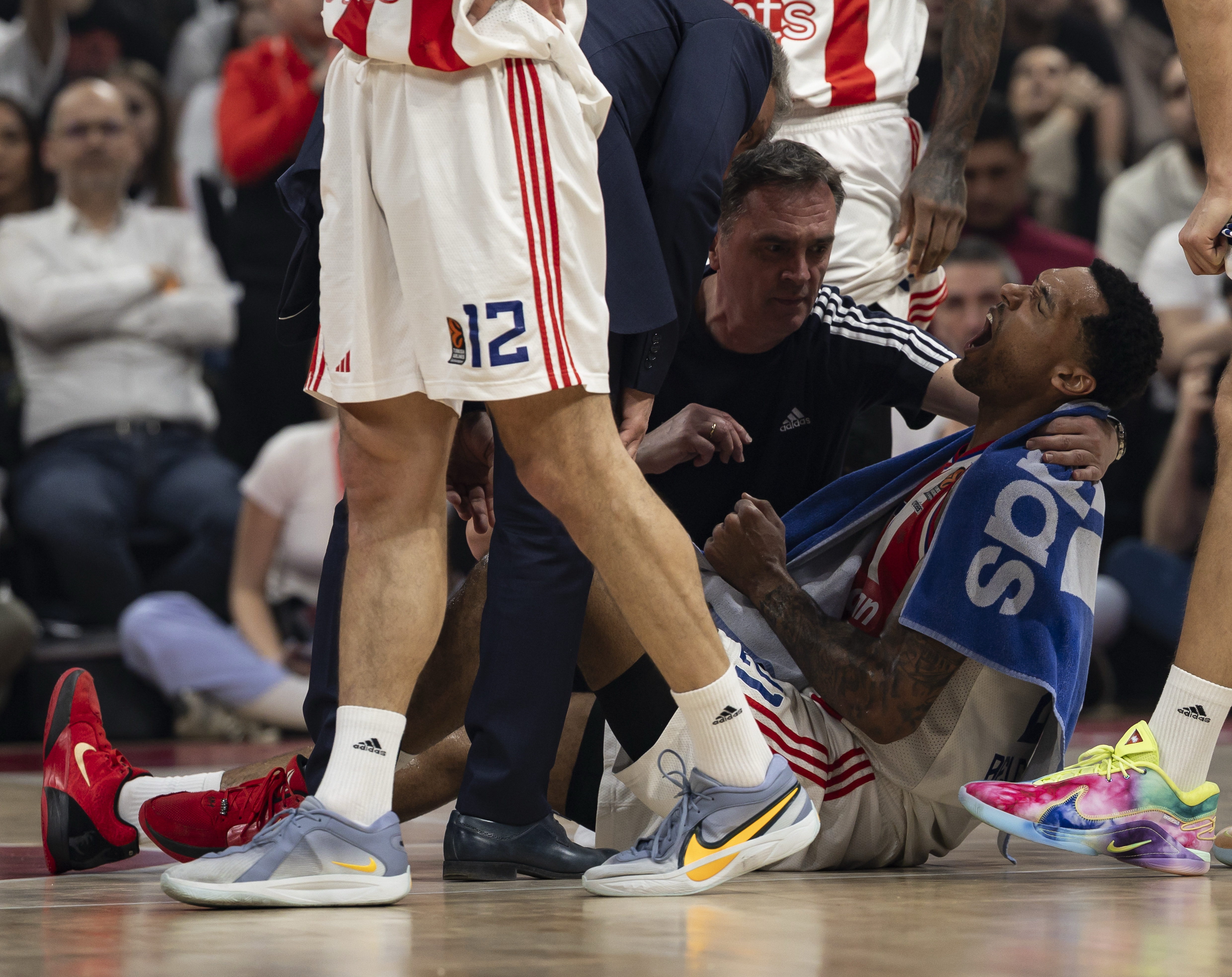 Crvena Zvezda Meridianbet Belgrade v EA7 Emporio Armani Milan - Turkish Airlines EuroLeague