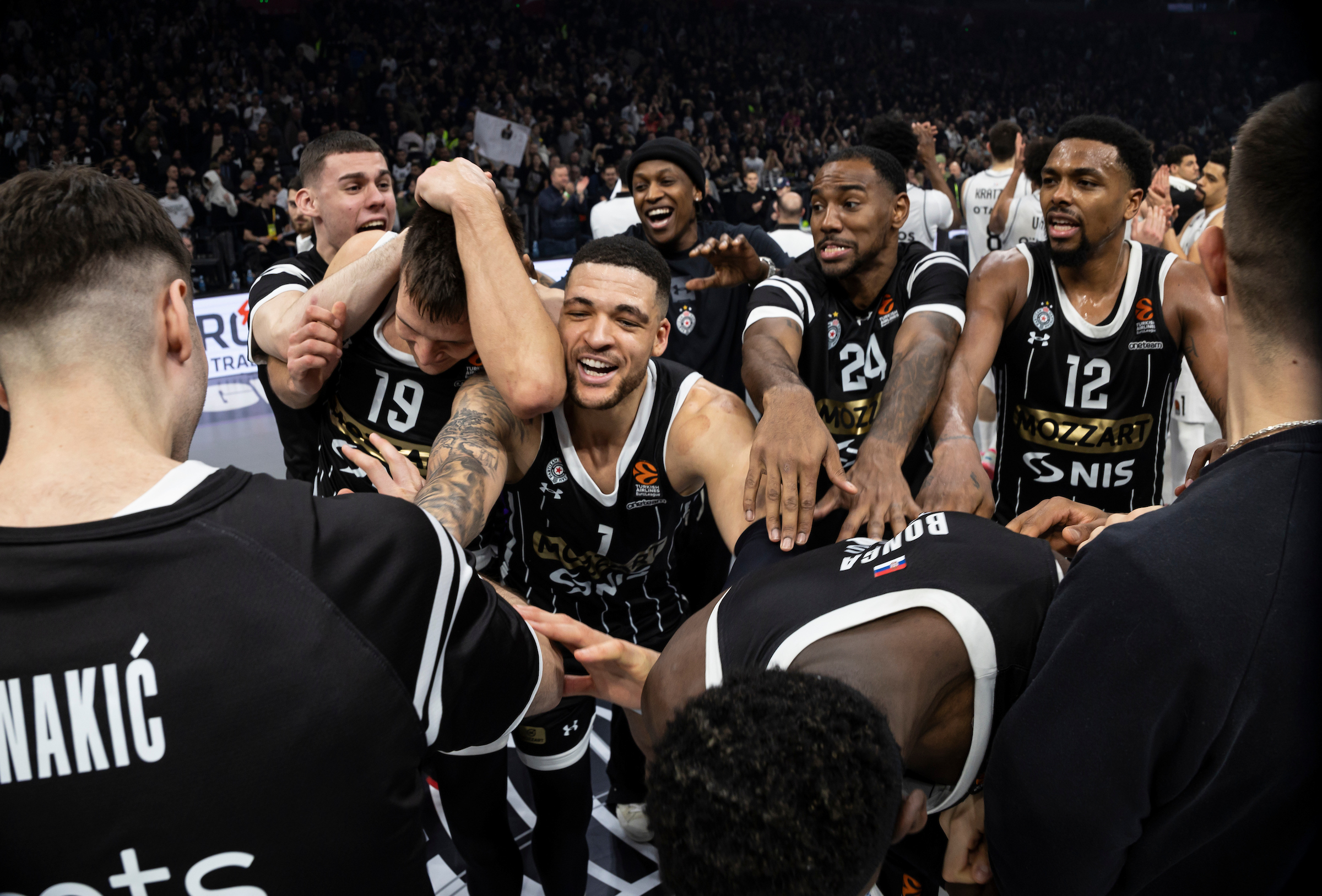 Partizan Mozzart Bet Belgrade v Paris Basketball - Turkish Airlines EuroLeague