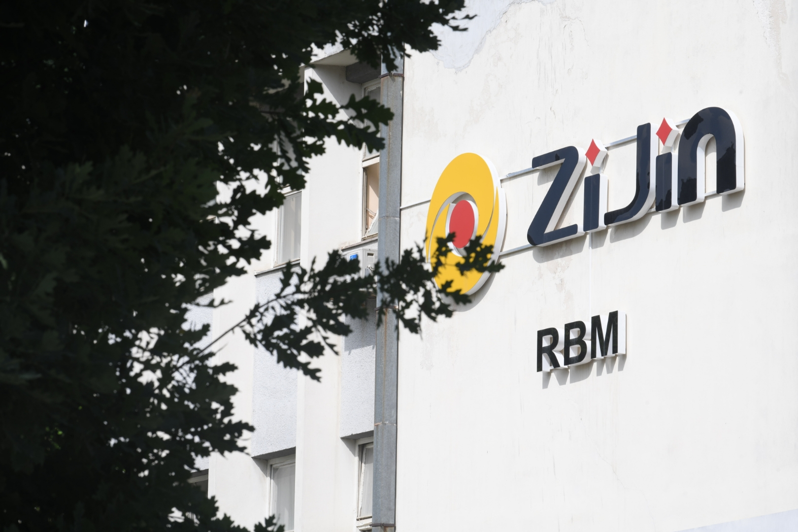 Majdanpek 06. jun 2022. Upravna zgrada ZiJin (Zidjin) Foto:Dragan Mujan/Nova.rs