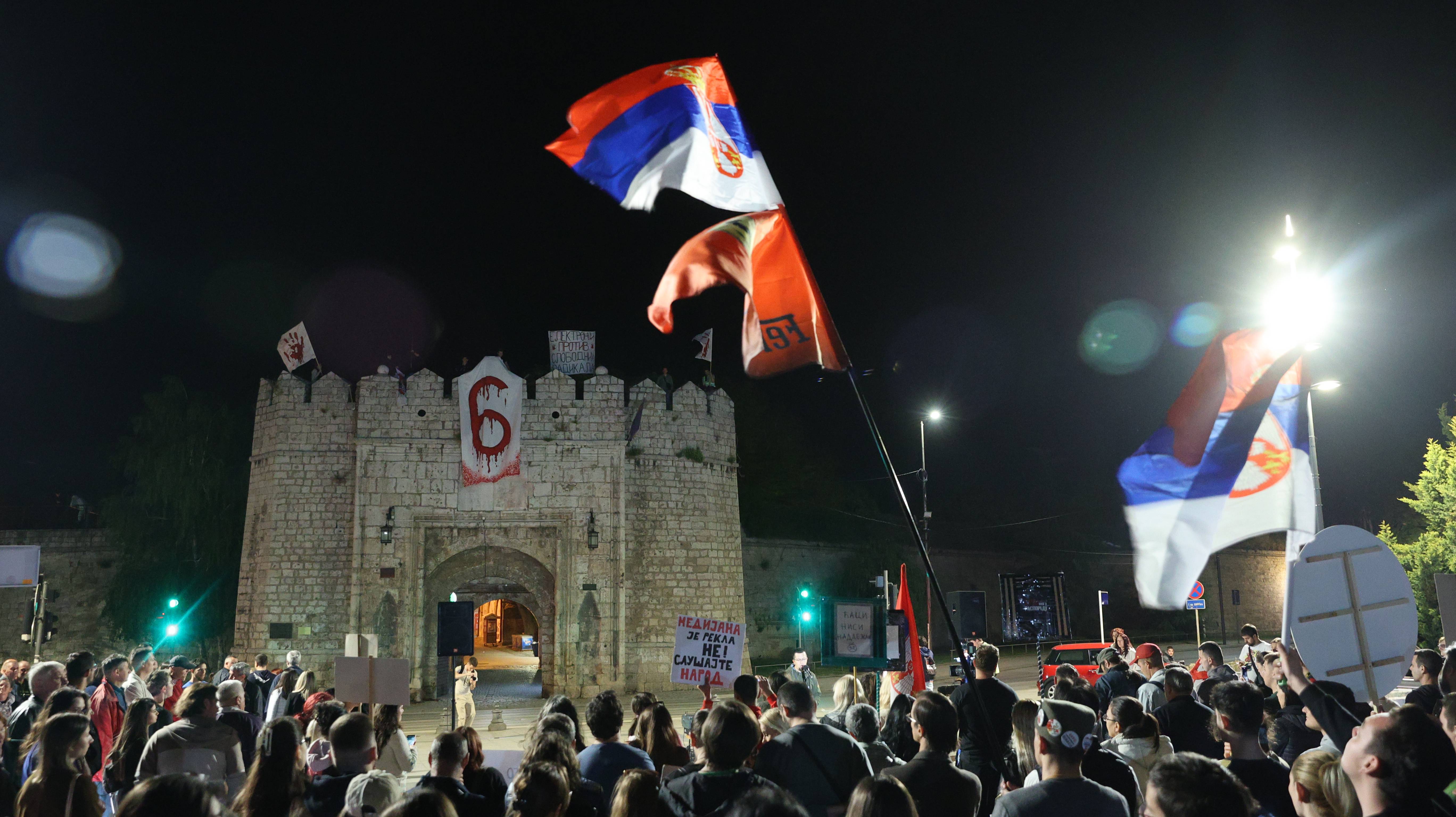 U NISU OBELEZENO SEST MESECI OD NESRECE U NOVOM SADU