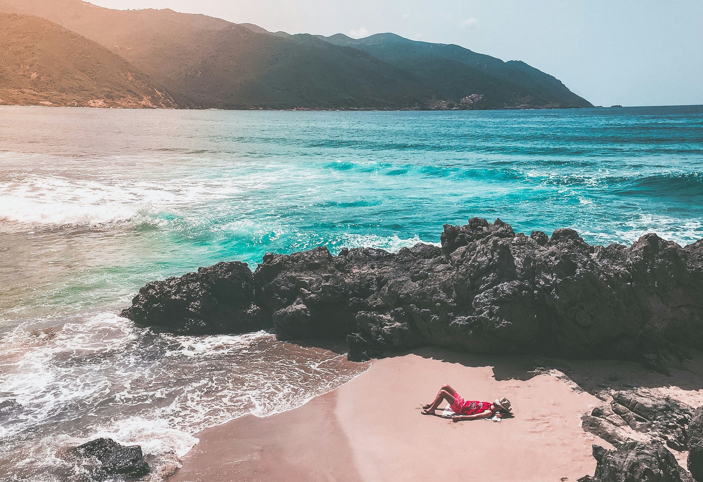 mounir-abdi-N0lHAYV95zY-unsplash