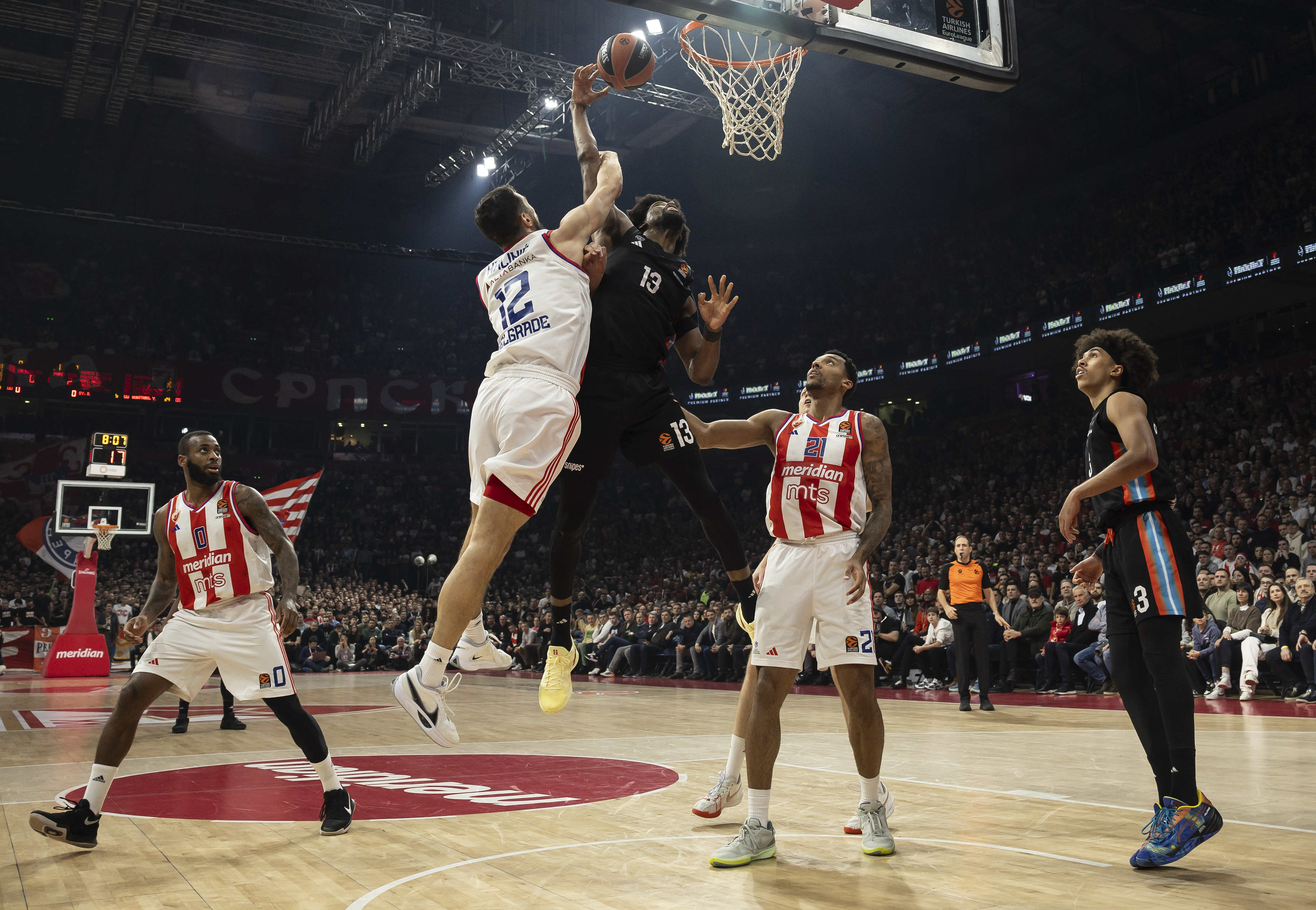 during the 2024/2025 Turkish Airlines EuroLeague match between Crvena Zvezda Meridianbet Belgrade and Paris at Belgrade Arena on January 10, 2025 in Belgrade, Serbia. (Photo by Srdjan Stevanovic/Starsport.rs ©)