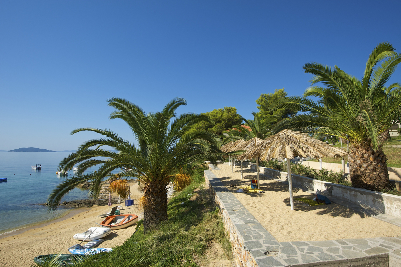 Beach of the Camp Mitari campsite, Sithonia, Chalkidiki or Halkidiki, Greece, Europe,Image: 148126133, License: Rights-managed, Restrictions: , Model Release: no, Credit line: Katja Kreder / imageBROKER / Profimedia