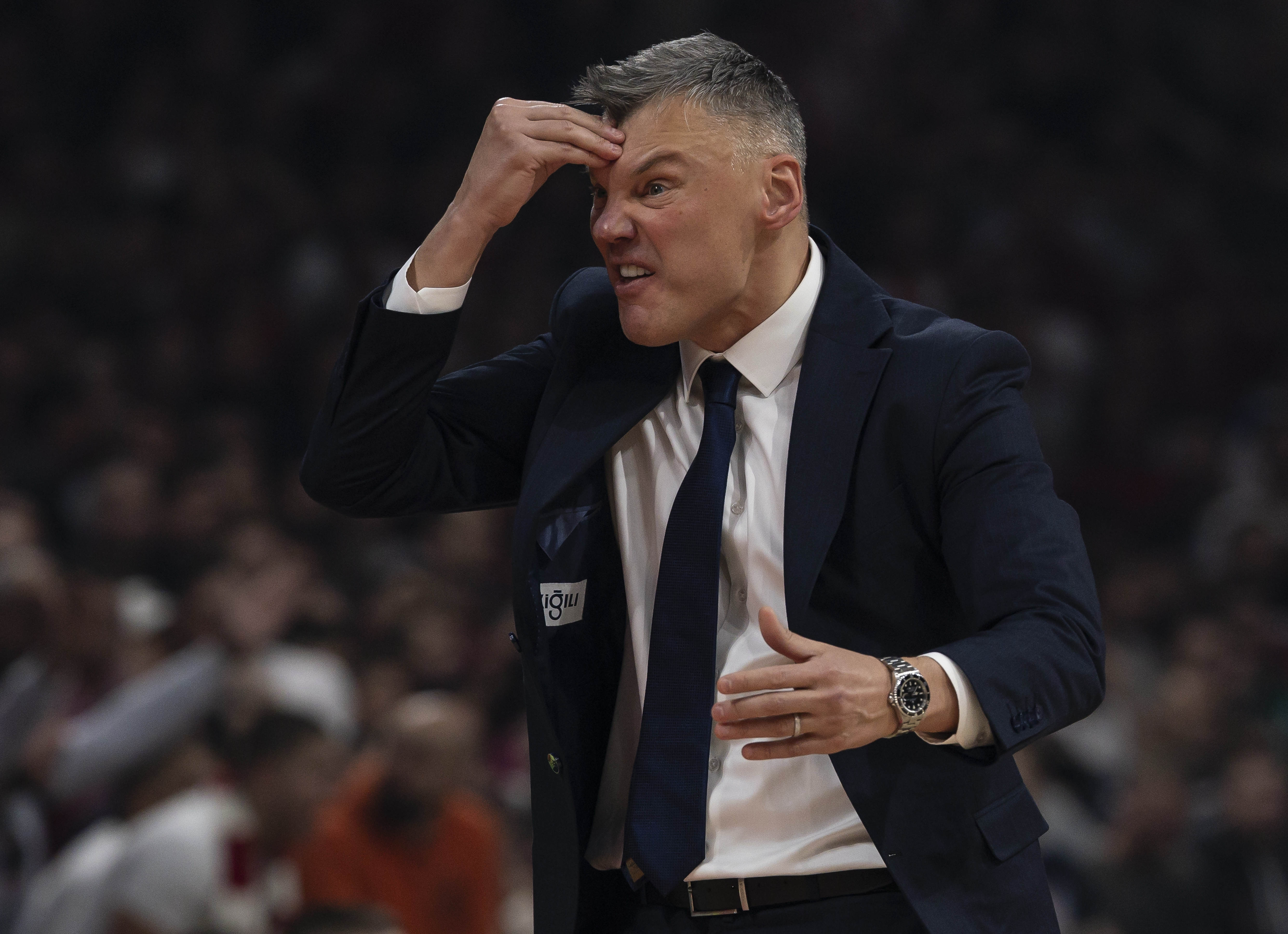 Crvena Zvezda Meridianbet Belgrade v Fenerbahce Istanbul - Turkish Airlines EuroLeague