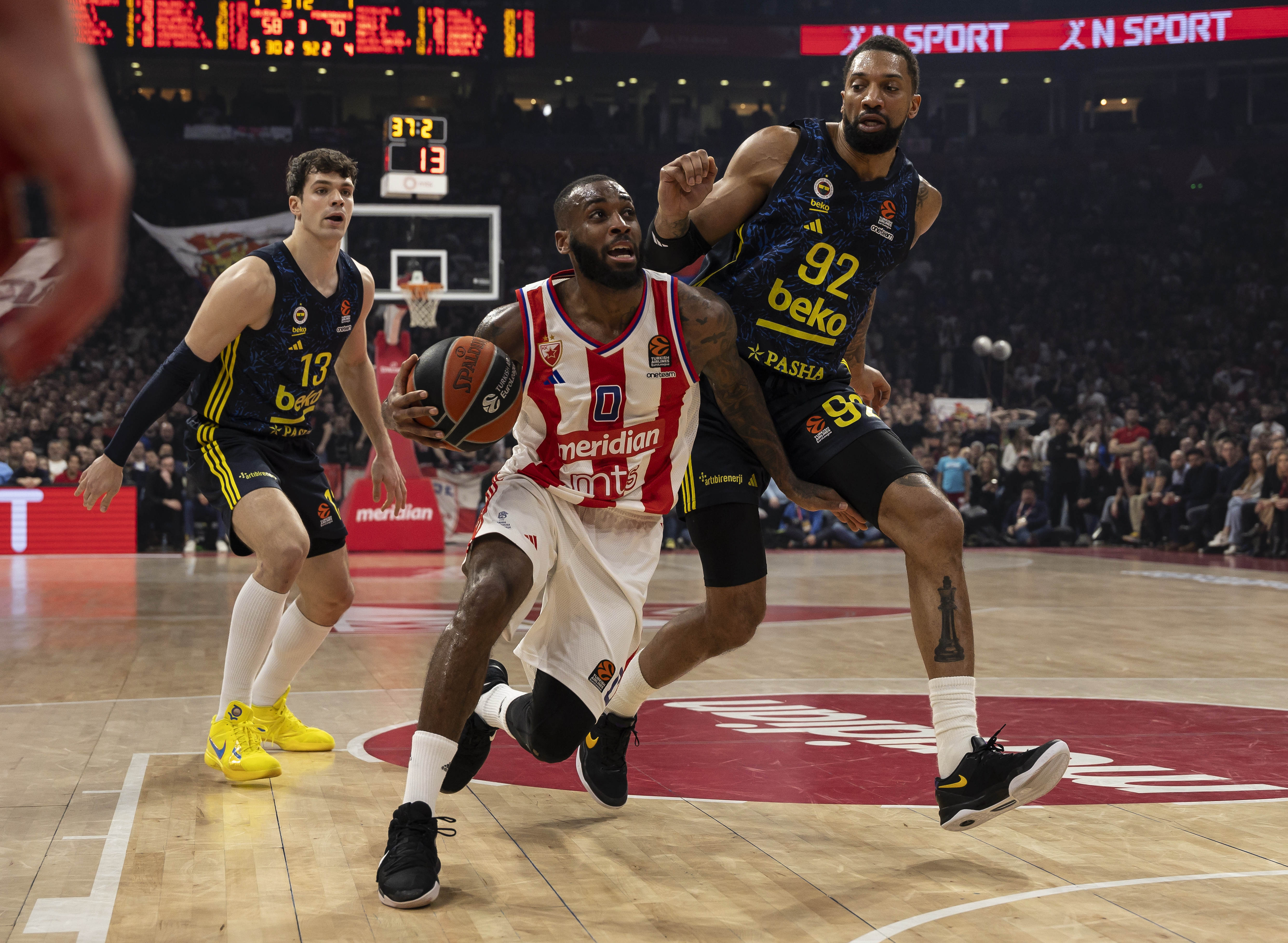 Crvena Zvezda Meridianbet Belgrade v Fenerbahce Istanbul - Turkish Airlines EuroLeague