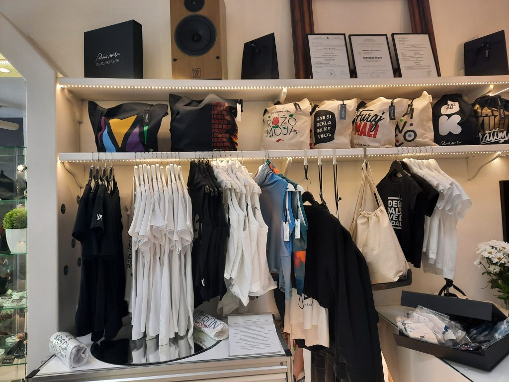 Sarajevo, Baščaršija, Dino Merlin prodavnica