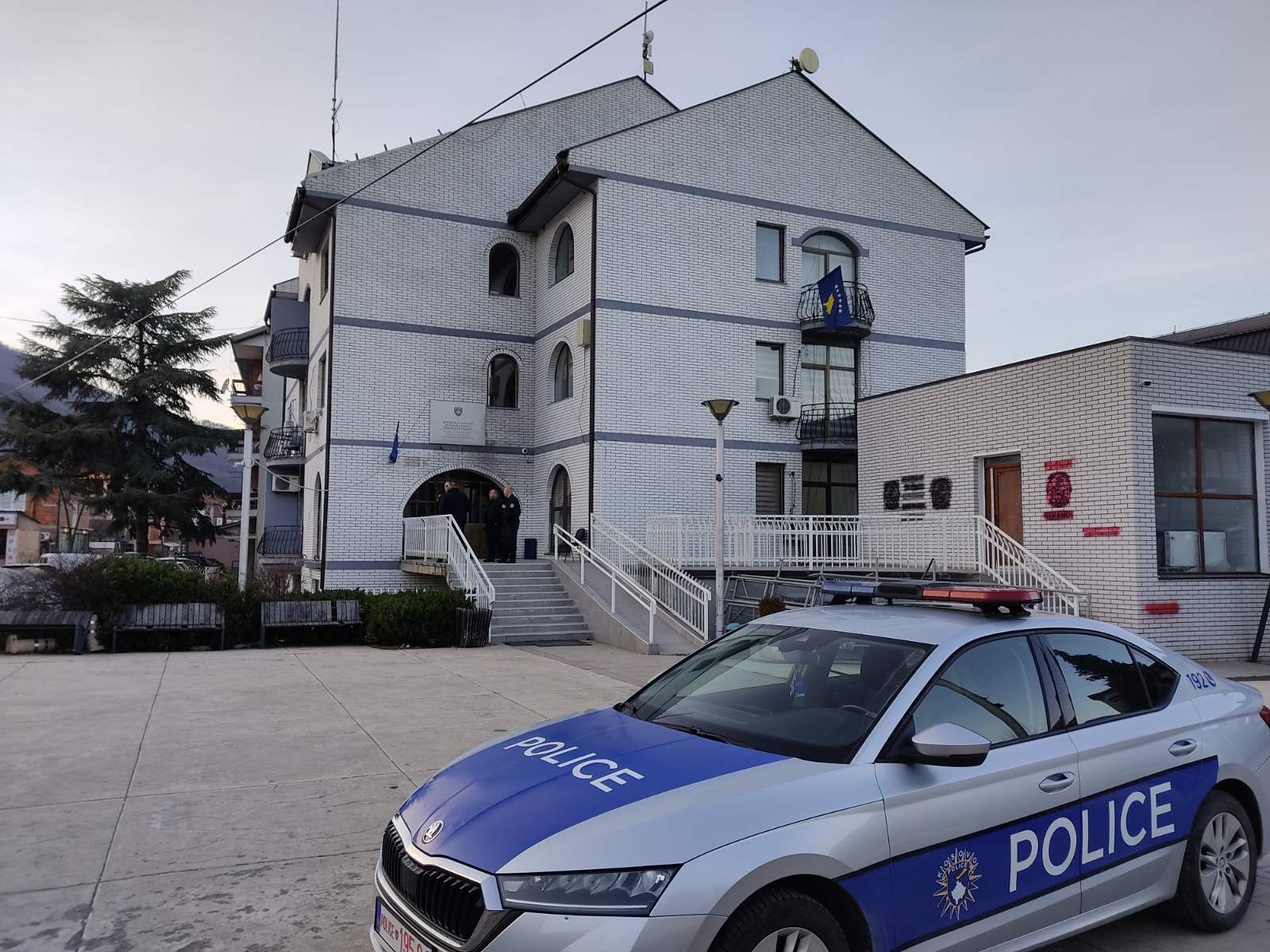 ZGRADA OPTINE "ZUBIN POTOK"