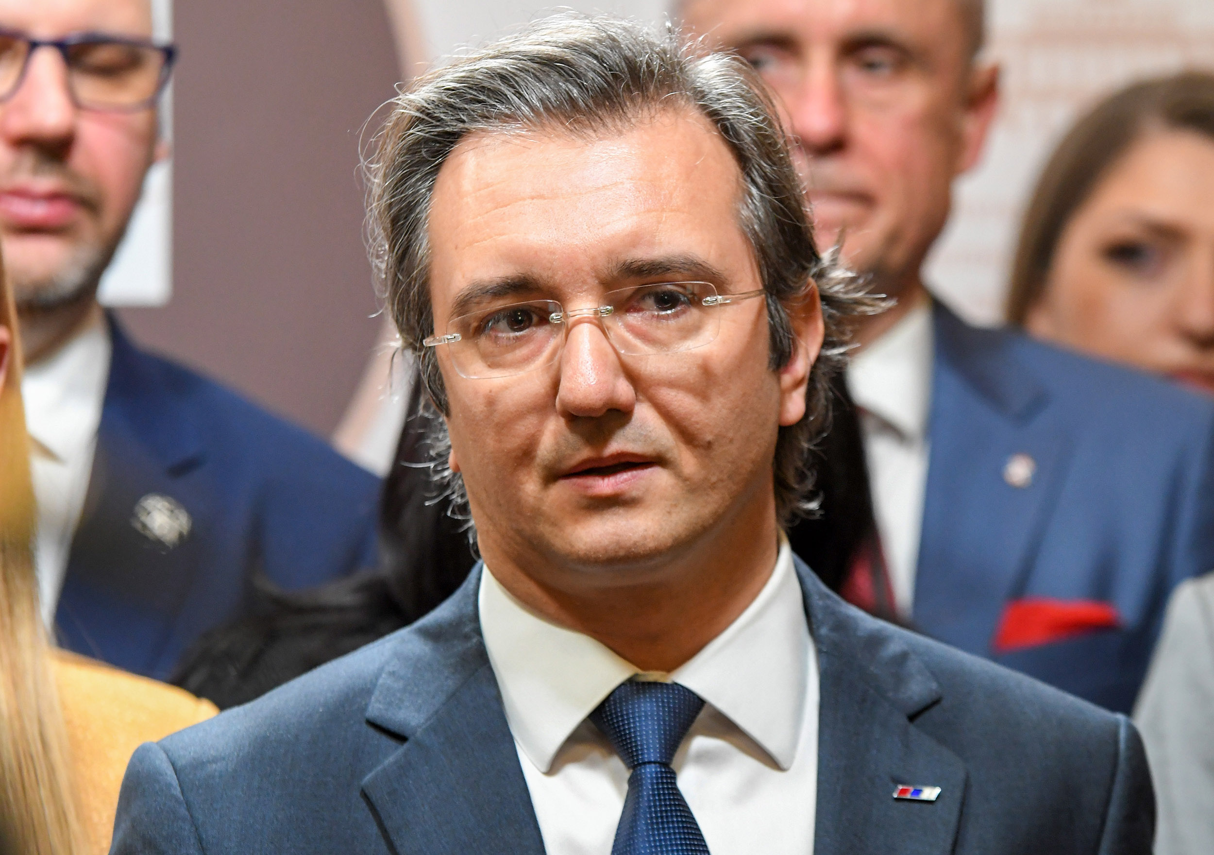 DAMIR ZOBENICA