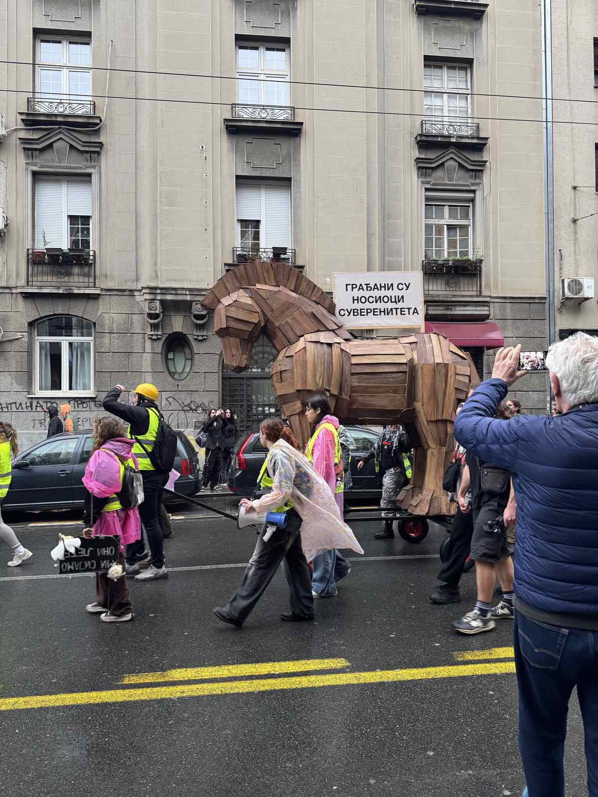 Trojanski konj ide Svetogorskom ulicom, Foto: Nova.rs