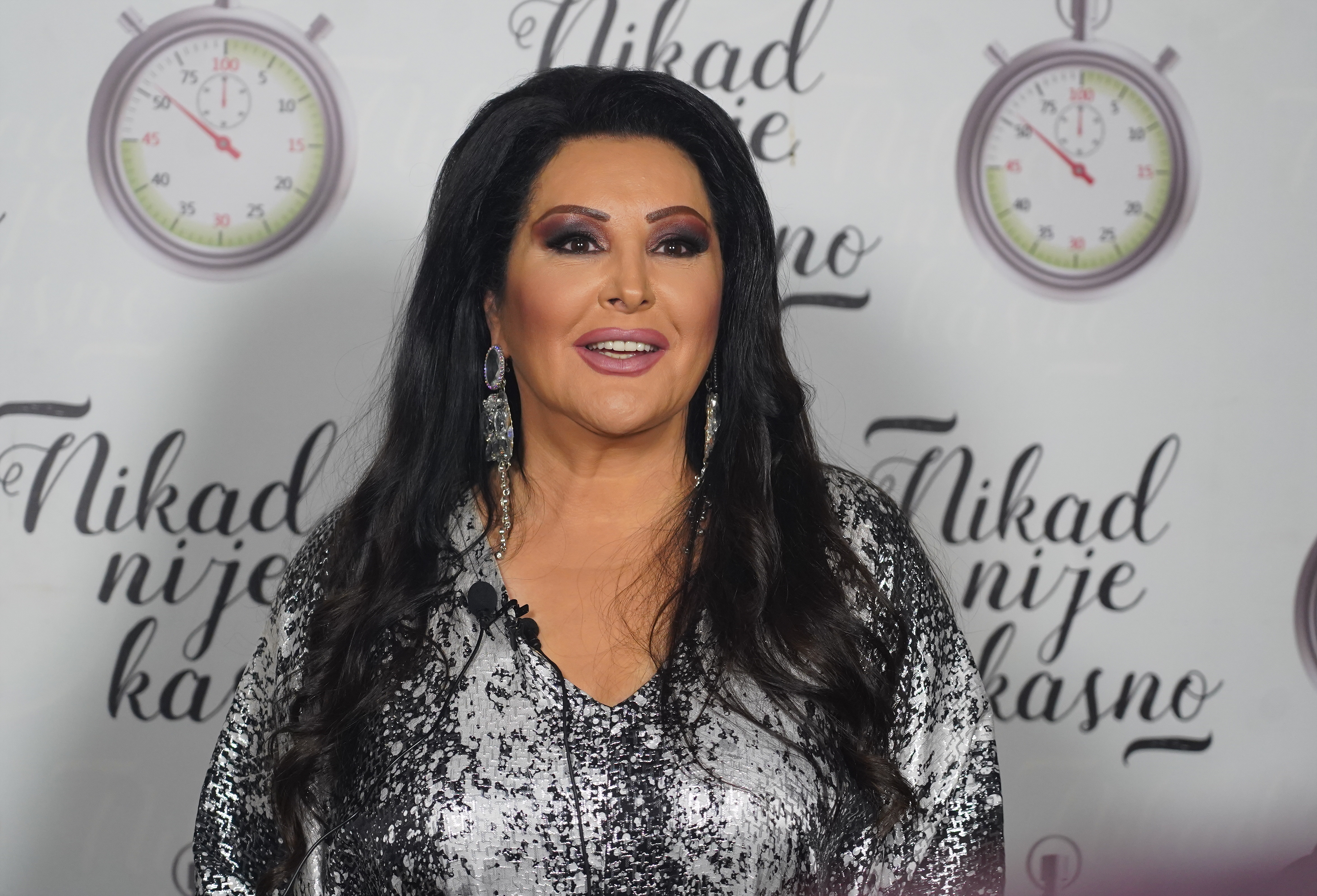 13, December, 2022, Belgrade - Recording shows It's never too late on Grand Television. Dragana Mirkovic. Photo: Antonio Ahel/ATAImages
13, decembar, 2022, Beograd - Snimanje emisija Nikad nije kasno na Grand televiziji. Photo: Antonio Ahel/ATAImages