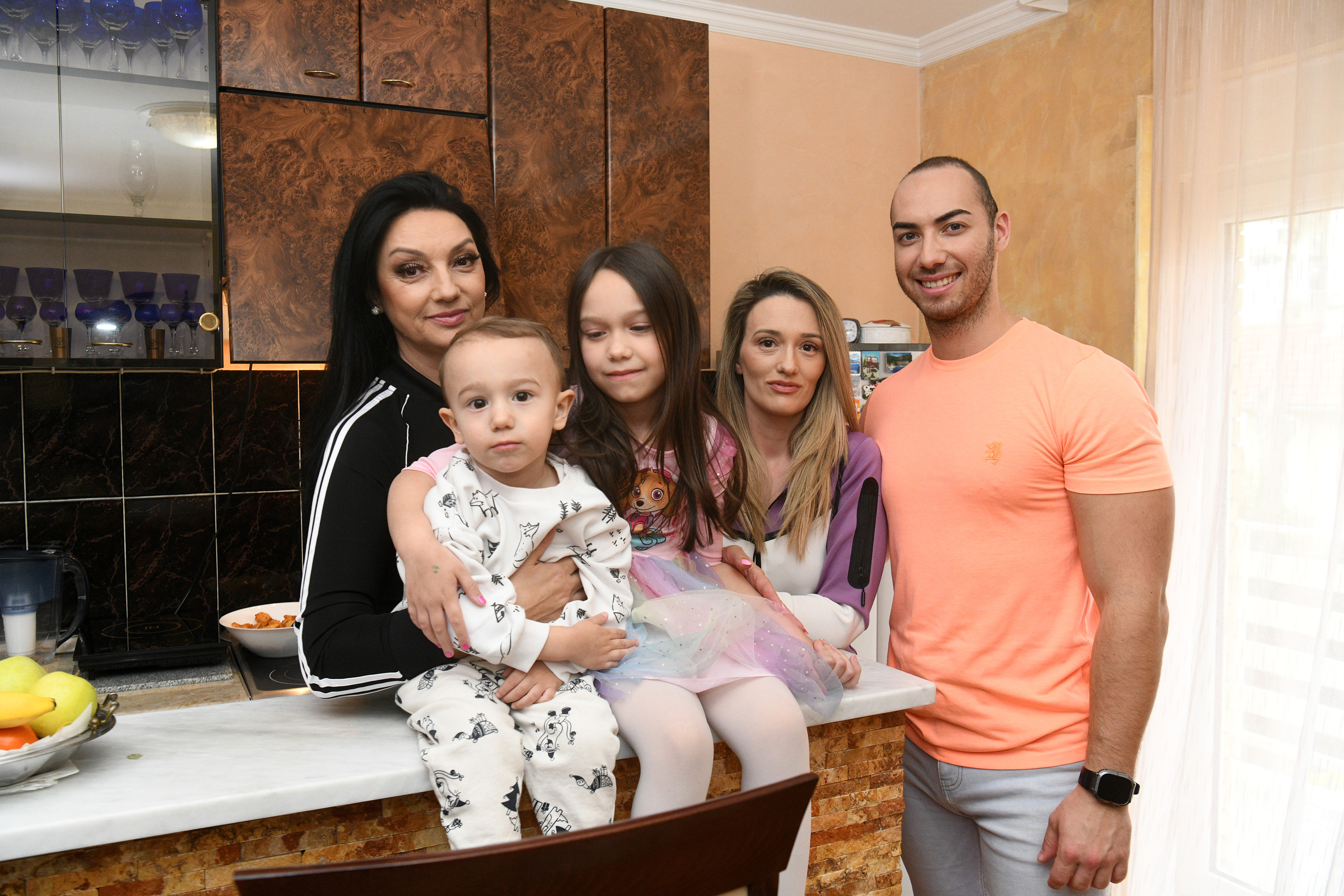 Beograd, 29.03.2024. Nela Bijanić, uskrs, uskrs sa Nelom Bijanić i njenim sinom i porodicom Foto: Filip Krainčanić/Nova.rs