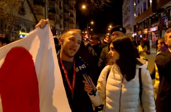 1743189770-student-n11-550x360