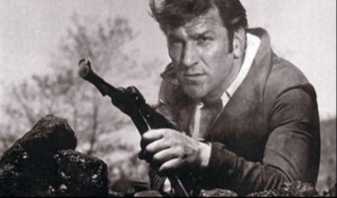 Bata Živojinović "Valter"