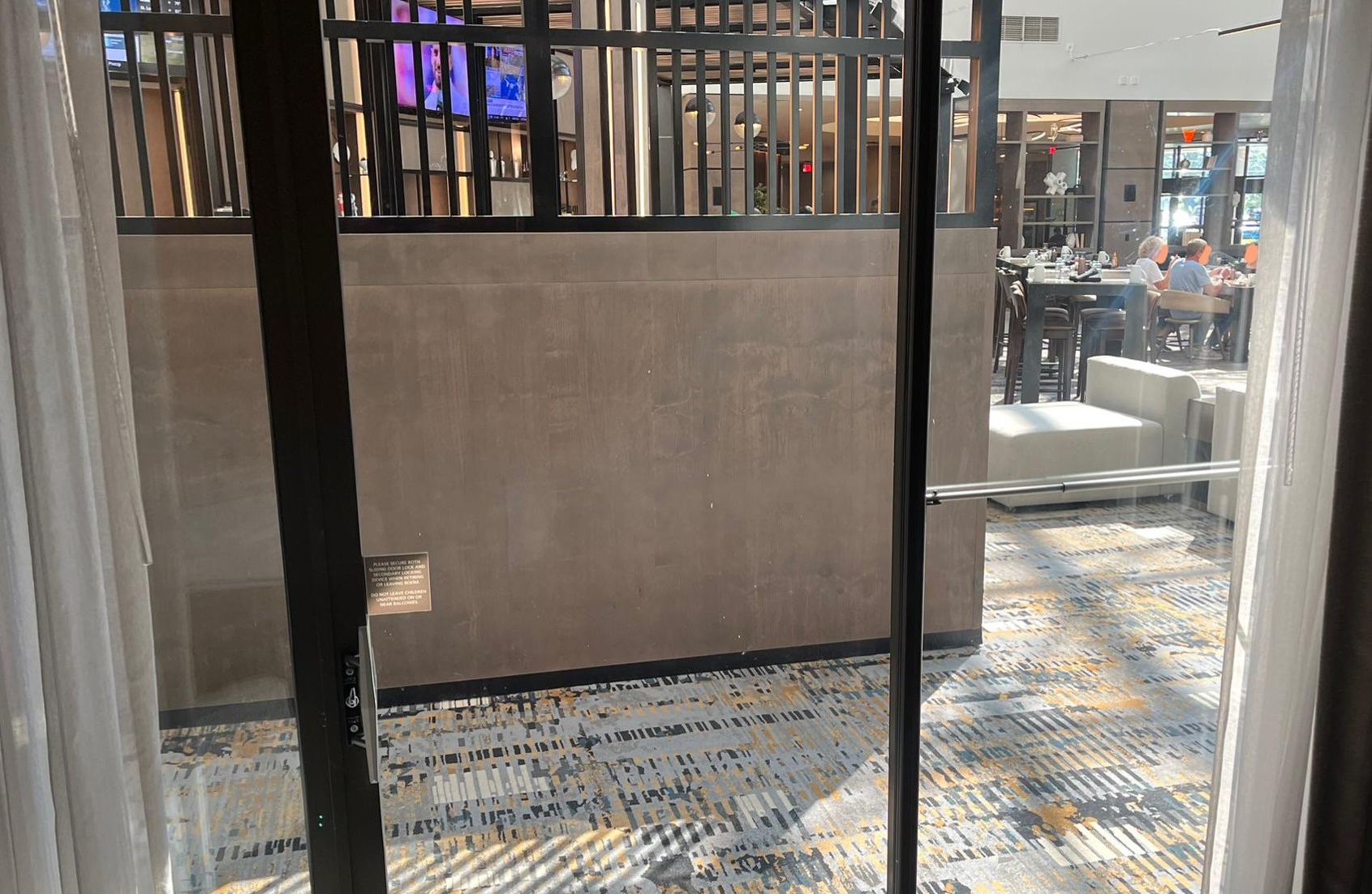 Pogled iz hotelske sobe