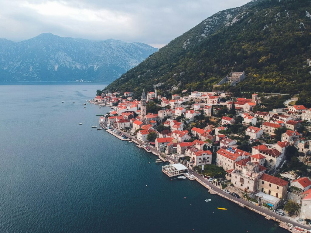 1754561063-oleg-gratilo-sDR2I4sZajE-unsplash-1024x768.jpg
