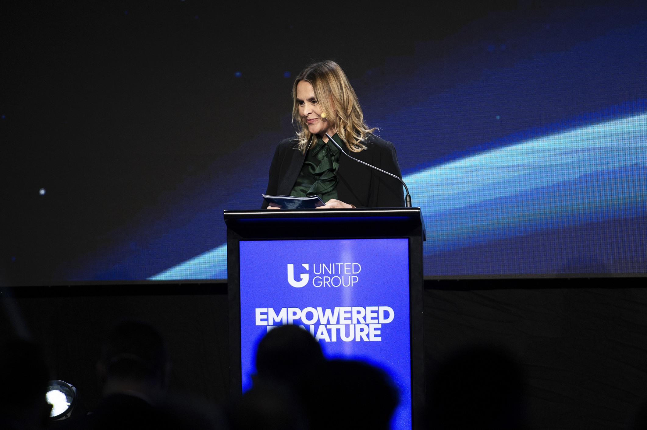 United Group native tekst