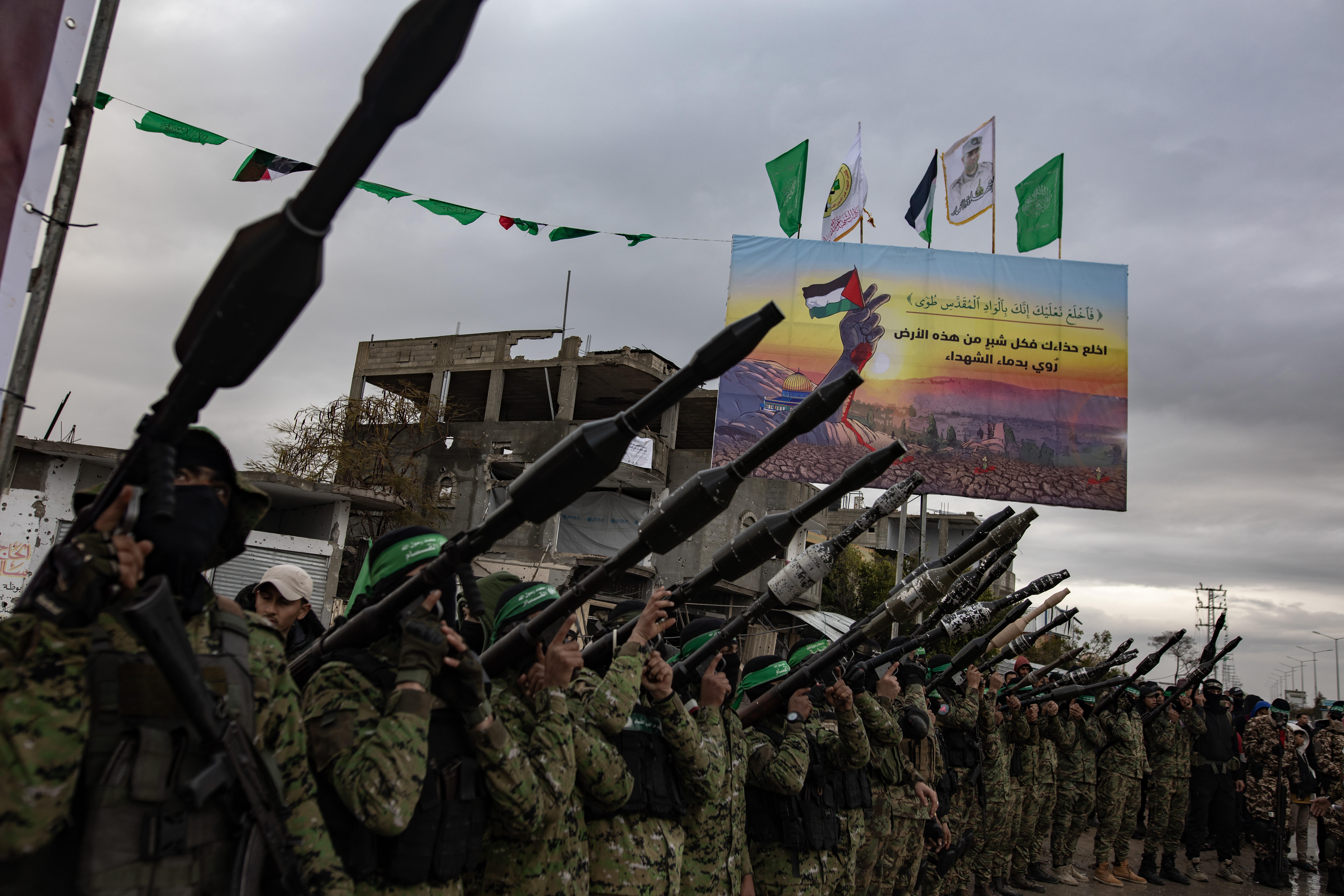 Hostages released amid Israel-Hamas truce in Rafah