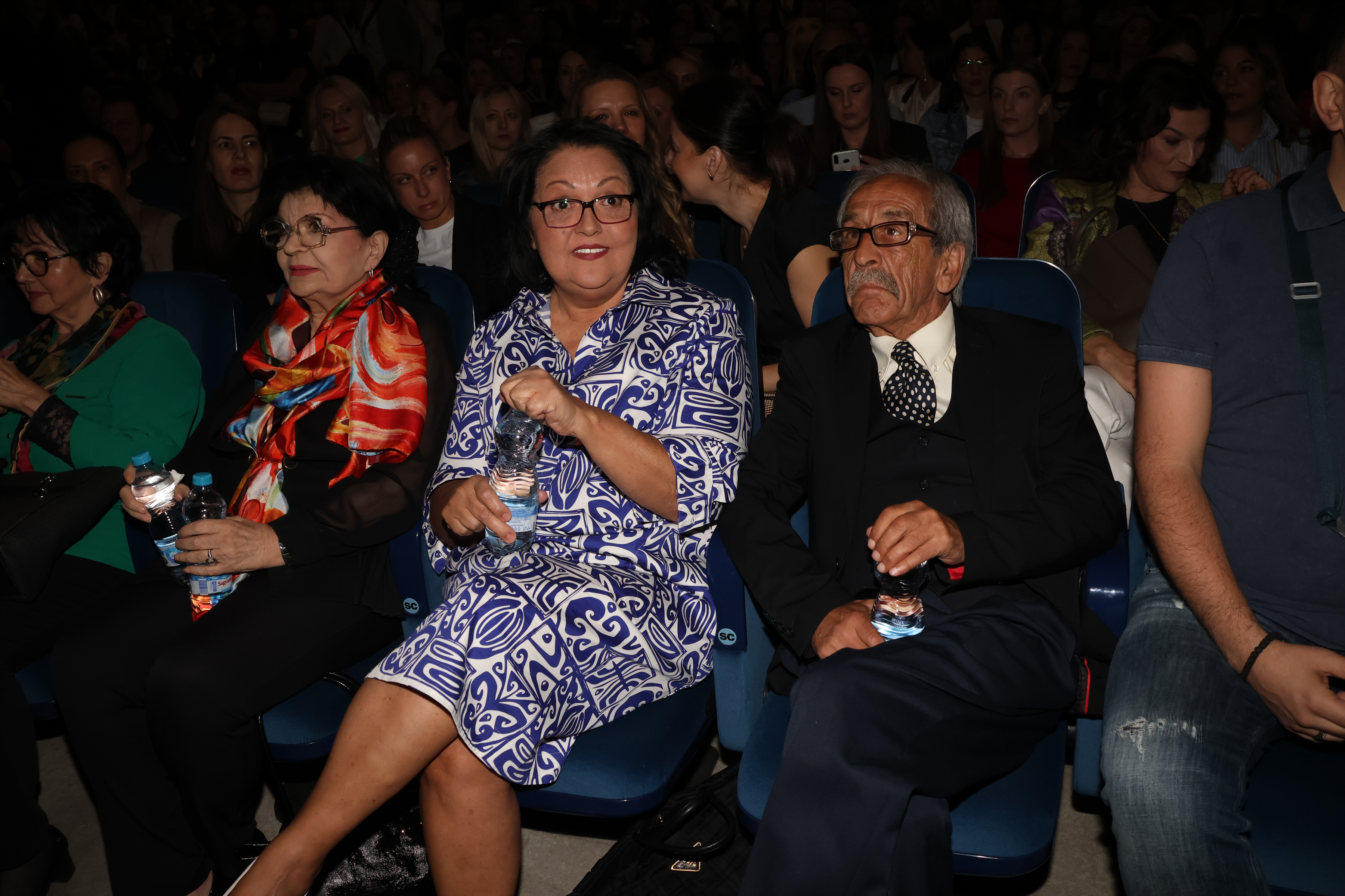 Marija Serifovic held her eighth concert as part of her "Love is Coming" tour at Sava Center.Marija Serifovic je odrzala osmi koncert  u okviru turneje "Dolazi ljubav" u Sava centru.