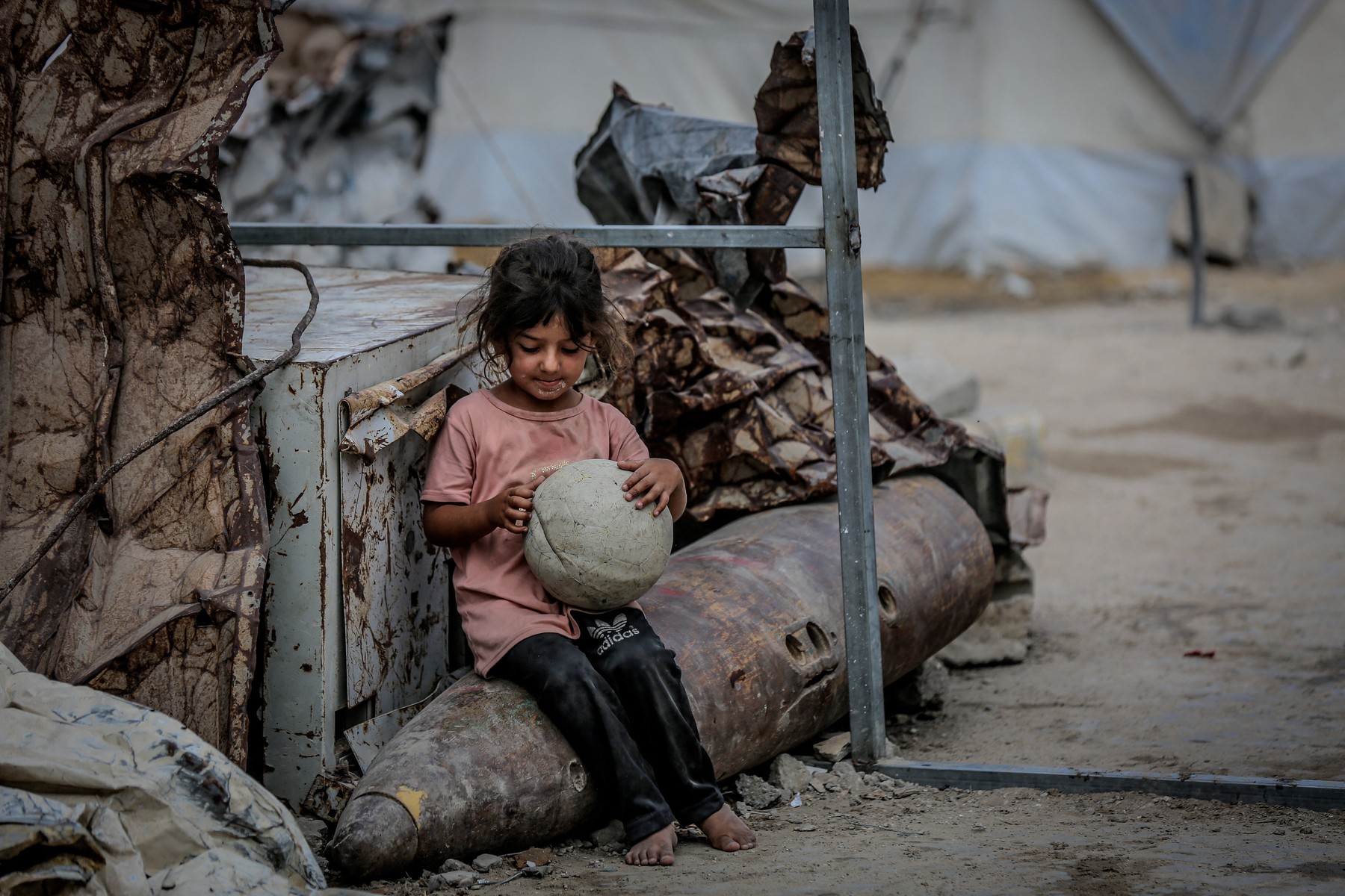 Daily life in Gaza under Israeli attacks