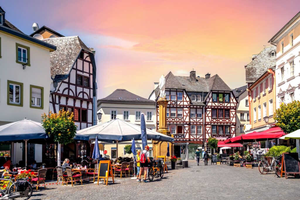 Image: 899981040, License: Royalty-free, Restrictions: , Model Release: no, Credit line: Sina Ettmer / Alamy / Profimedia