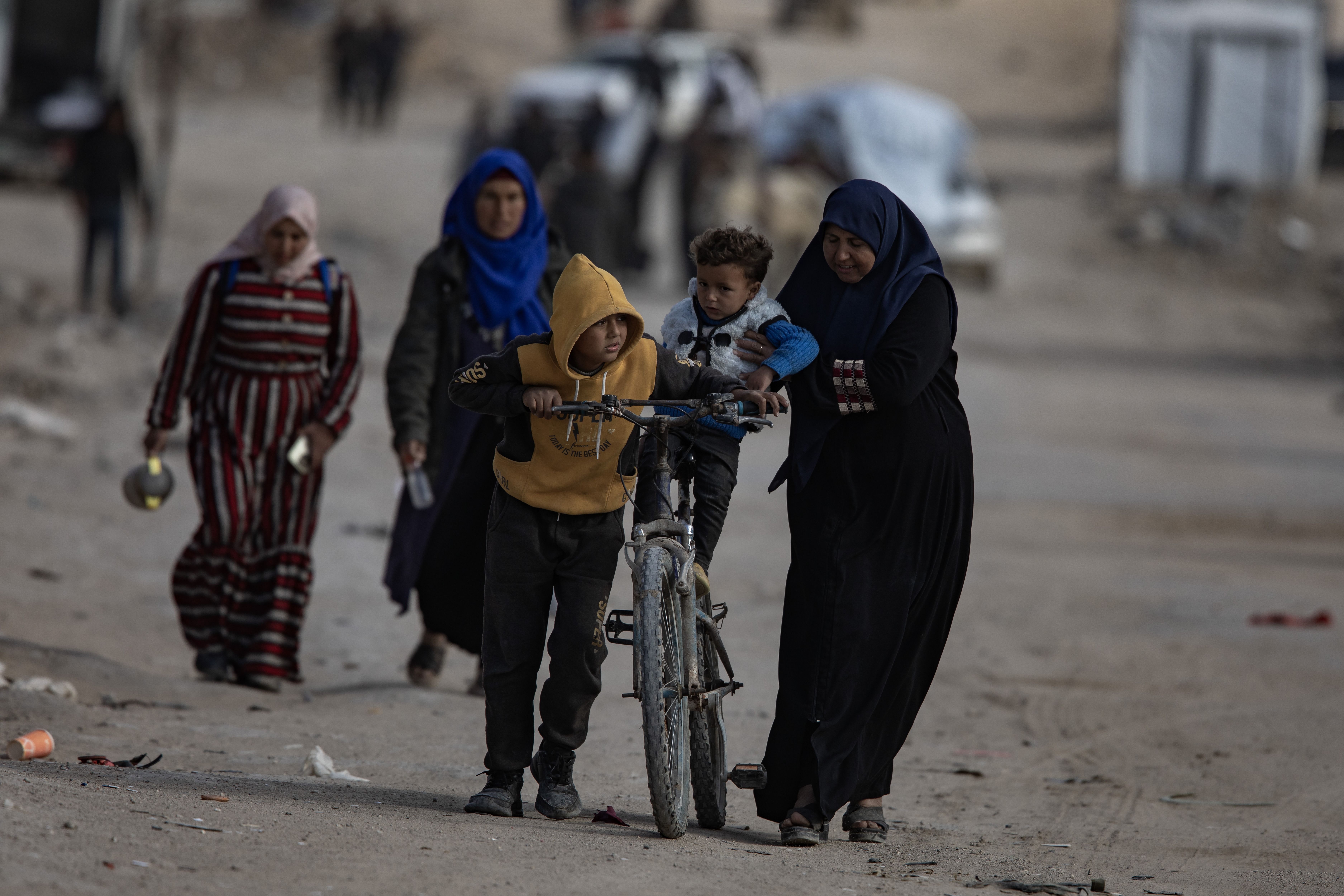 Palestinians flee northern Gaza after Israeli army issues evacuation orders