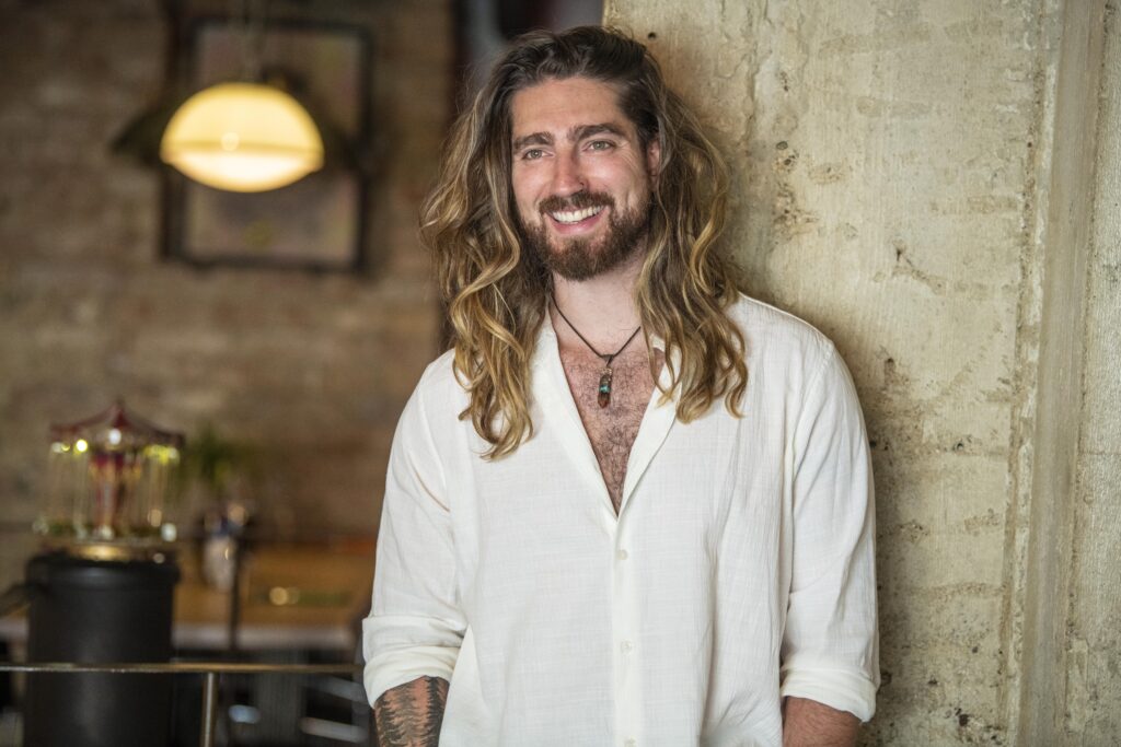 Beograd 03. avgust 2023. Stefan Zdravkovic Princ od Vranje, pevač, intervju Foto:Dragan Mujan/Nova.rs