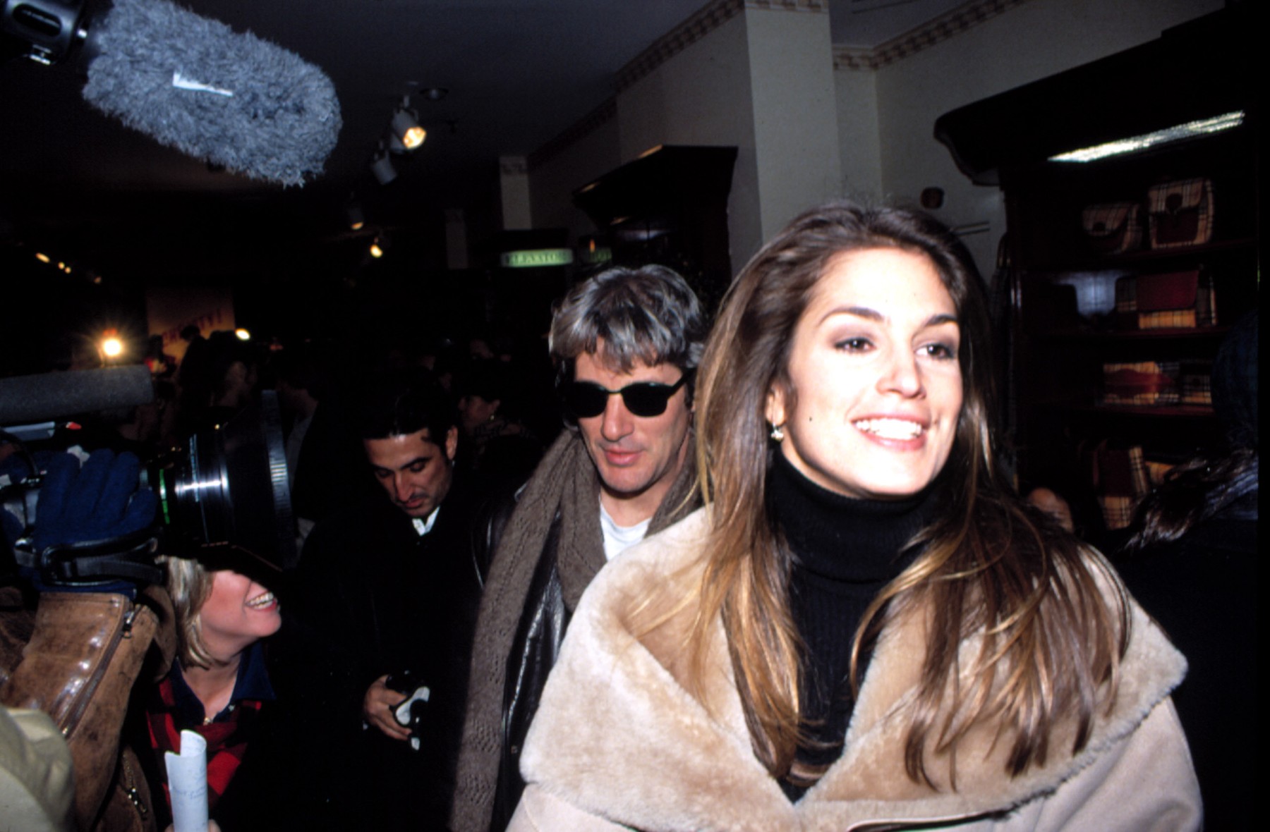 Sindi Kraford i Ričard Gir