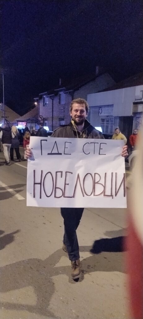 Novosađani čekaju studente, doček studenata koji su pešačili iz Beograda, novi sad