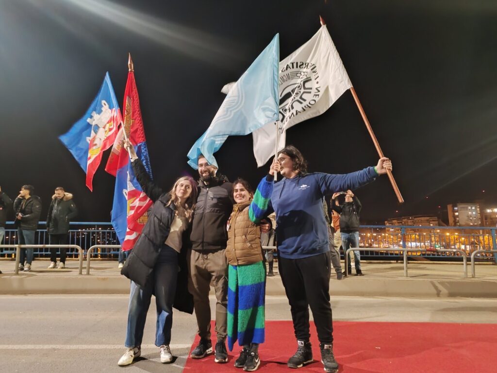 Novosađani čekaju studente, doček studenata koji su pešačili iz Beograda, novi sad