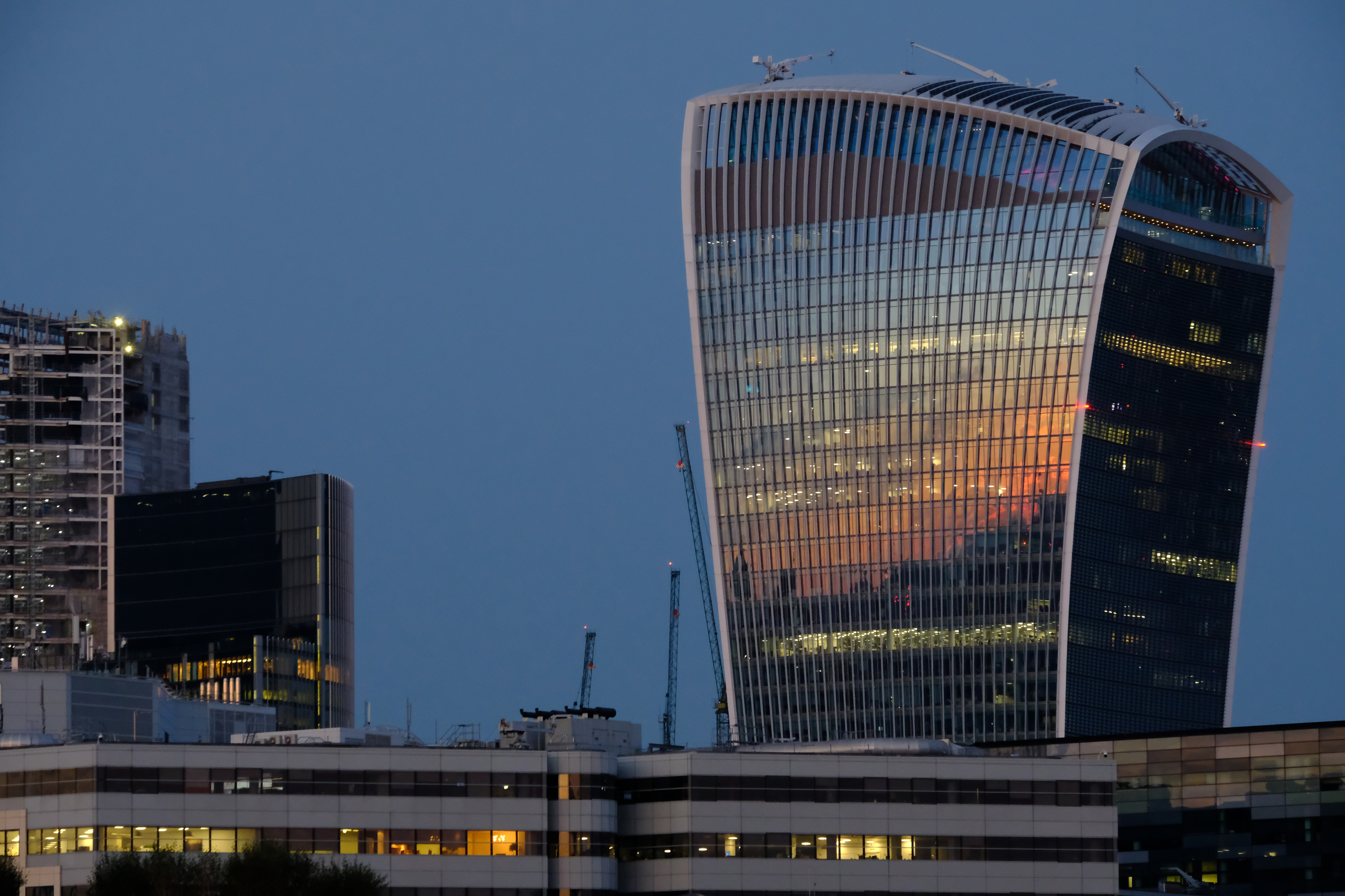 London,Skyline,At,Dusk,/,Sunset,Showing,Iconic,Building,At