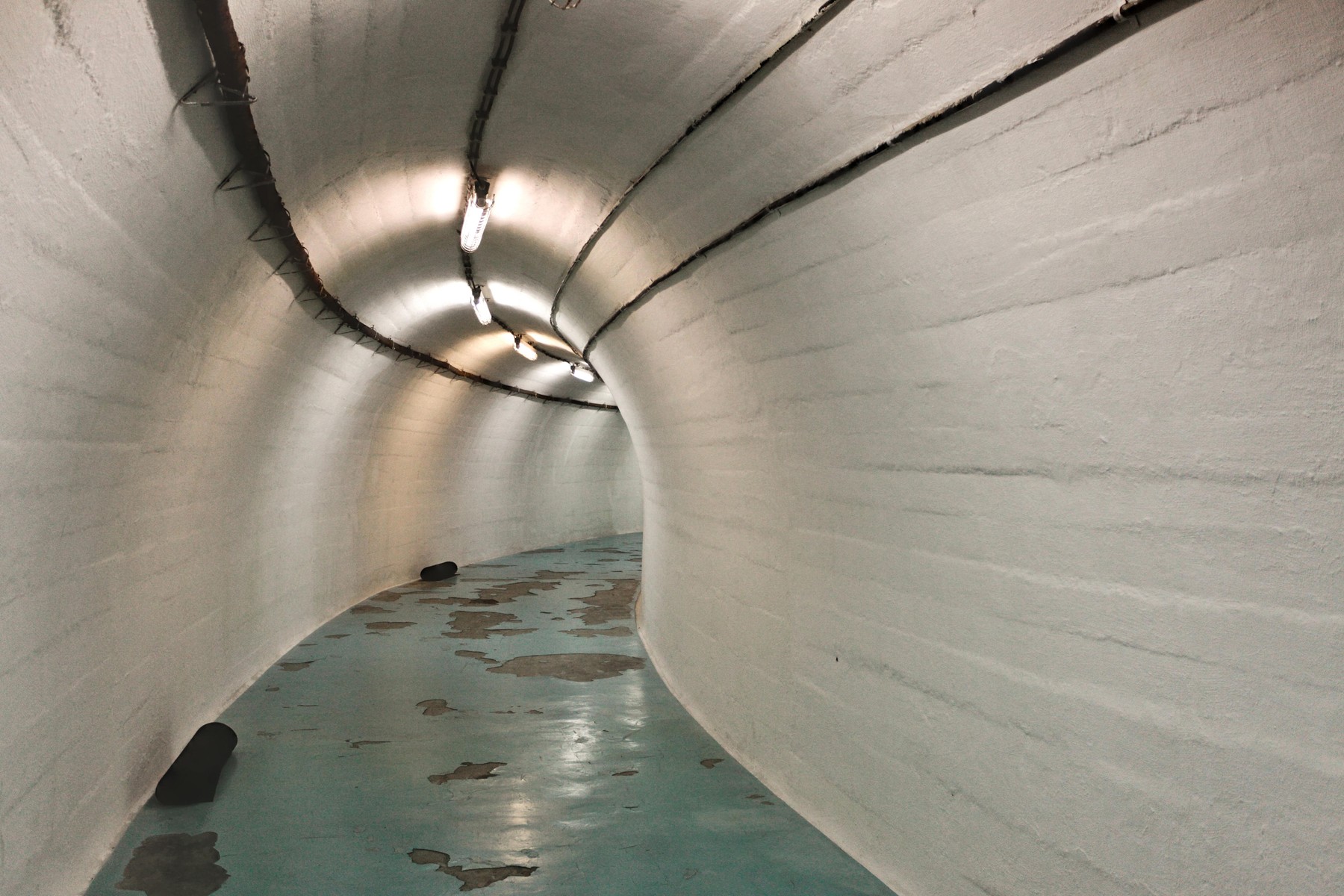 Bosnian Army took a nuclear bunker secretly built by the Yugoslav Army on May 11, 1992. Today, this bunker is open to public.