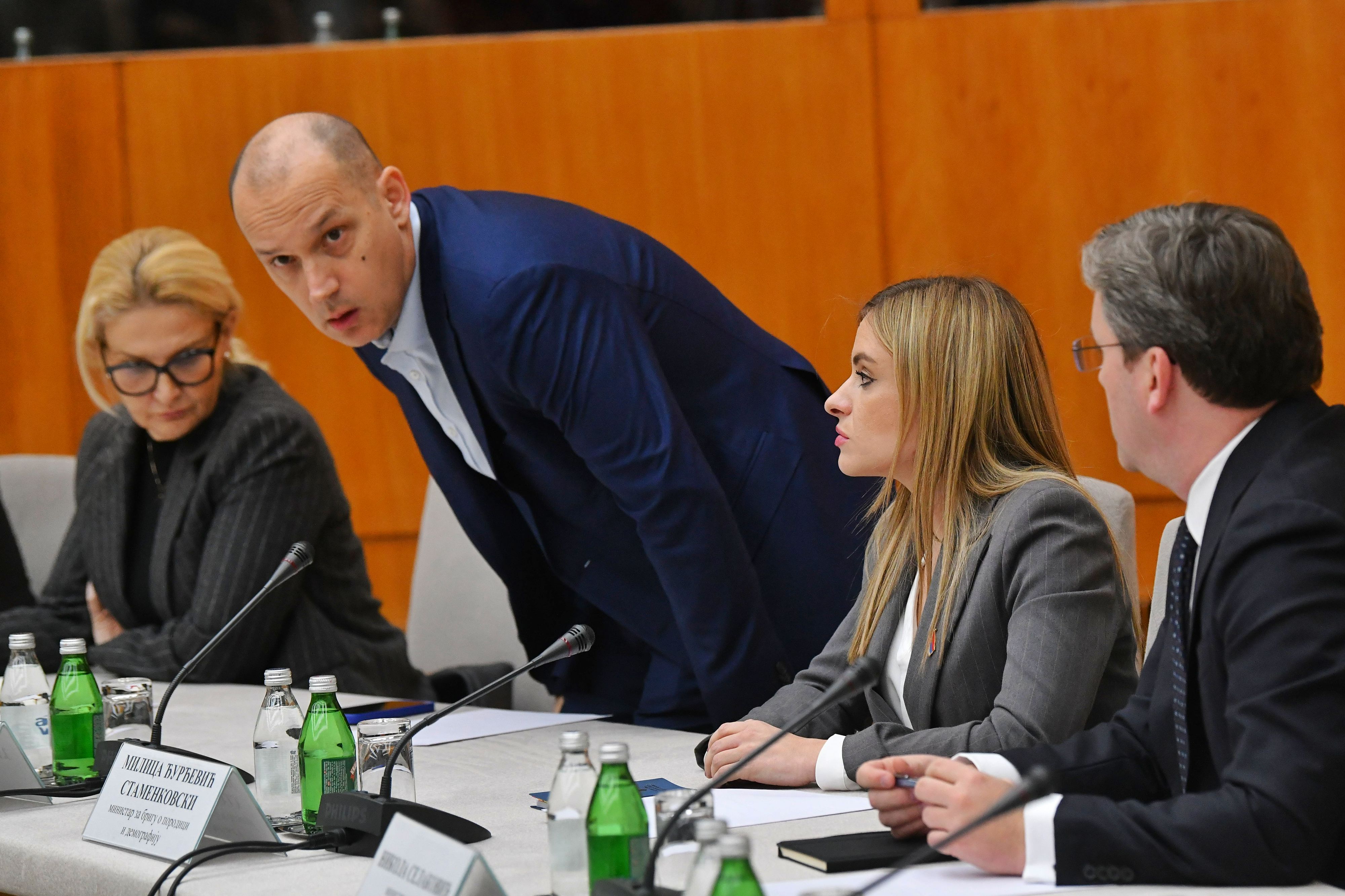 Beograd 28.01.2025. Tanja Mišečević, Zlatibor Lončar, Milica Đurđević Stamenkovski i Nikola Selaković. Vanredna Sednica Vlade Srbije Foto: Goran Srdanov/Nova.rs