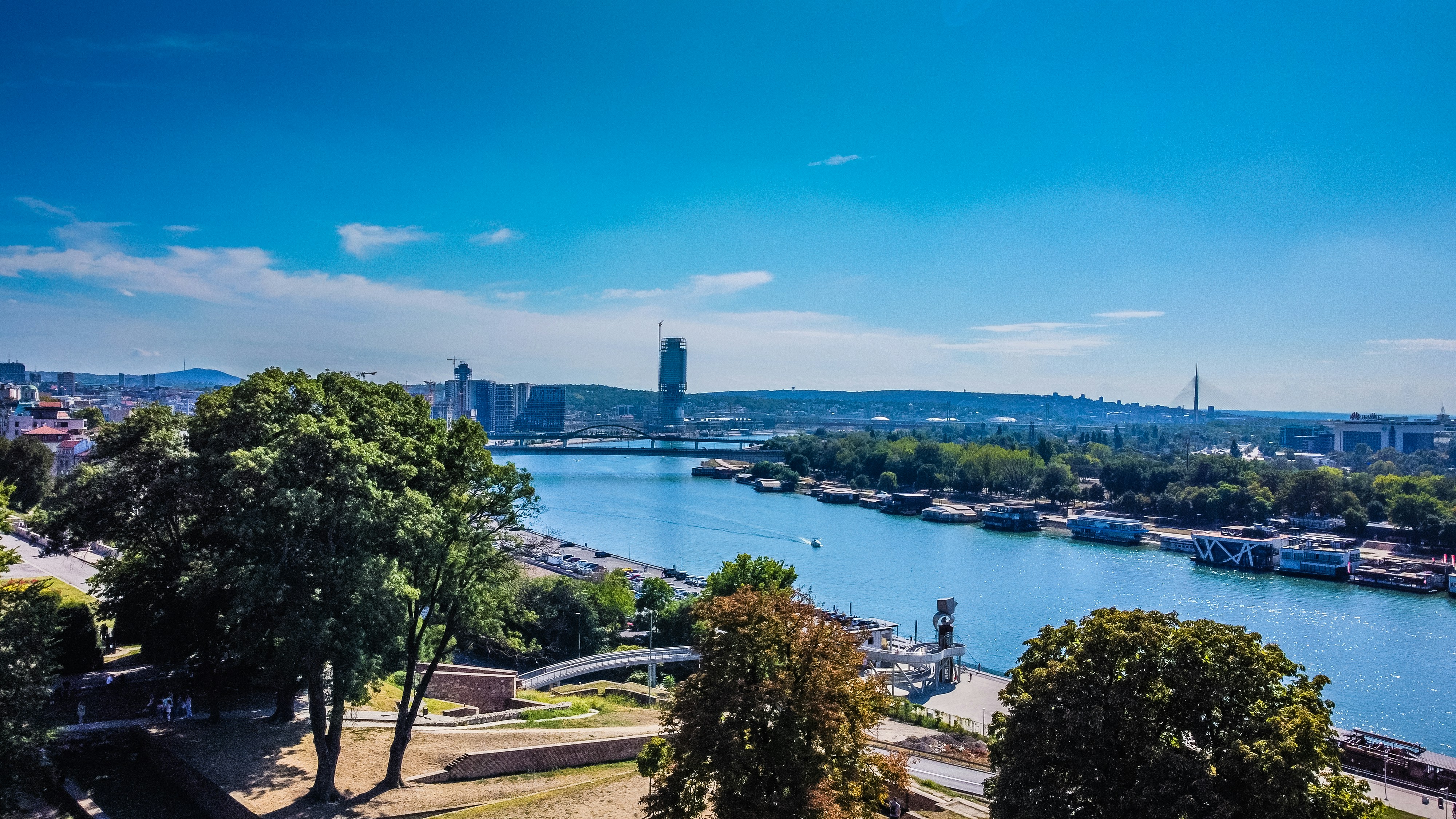 dimitrije-milenkovic-2UcX4SY7xTg-unsplash