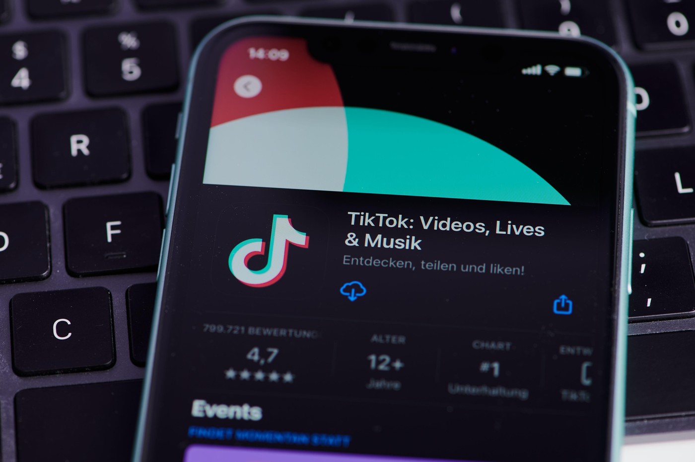 German TikTok app icon on a smartphone